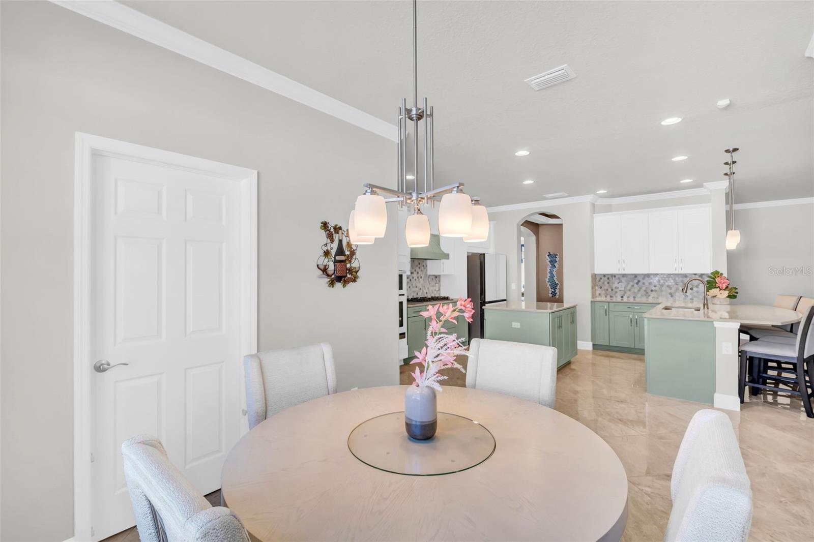 ARBOR CHASE - Residential