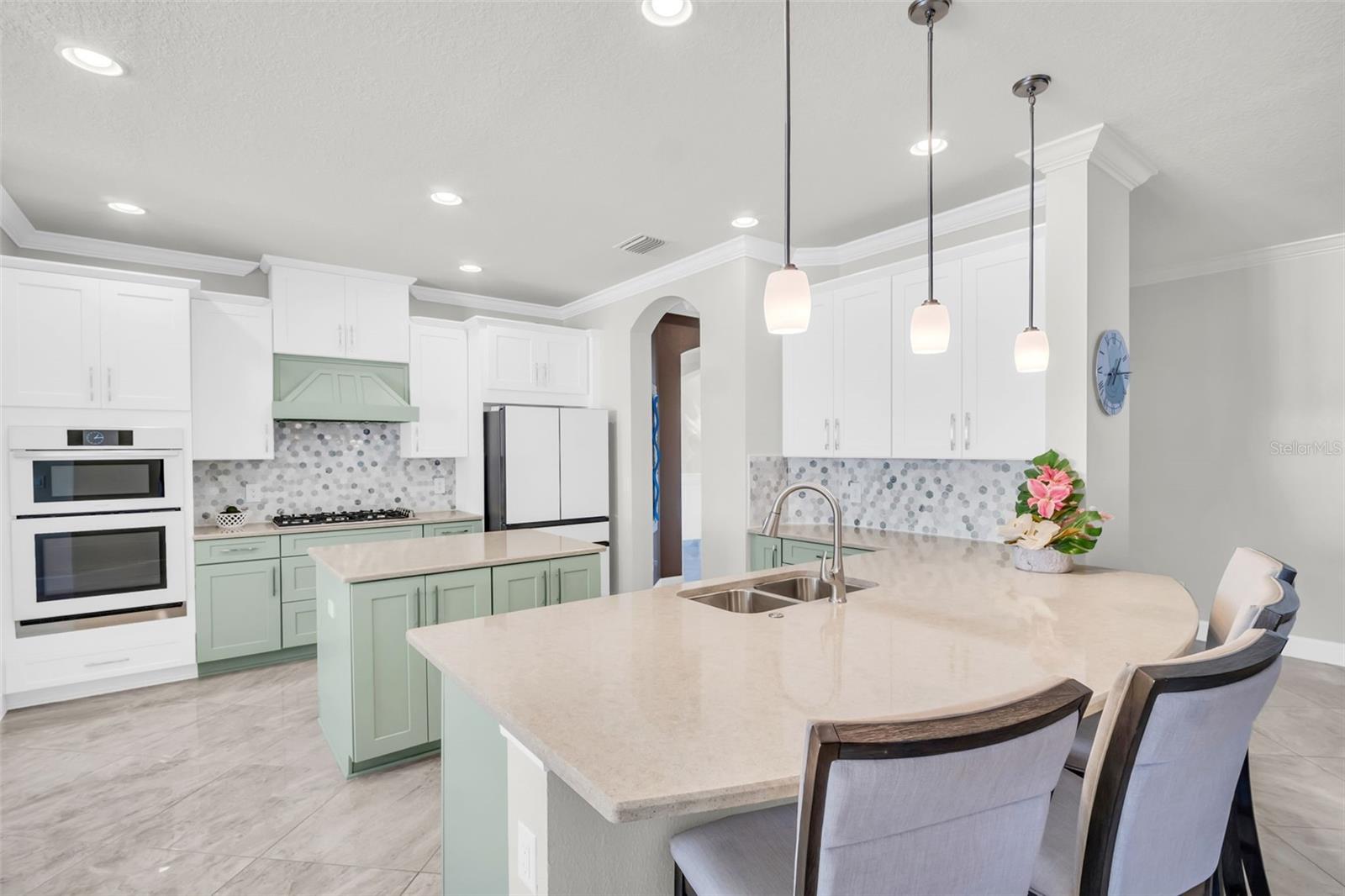 ARBOR CHASE - Residential