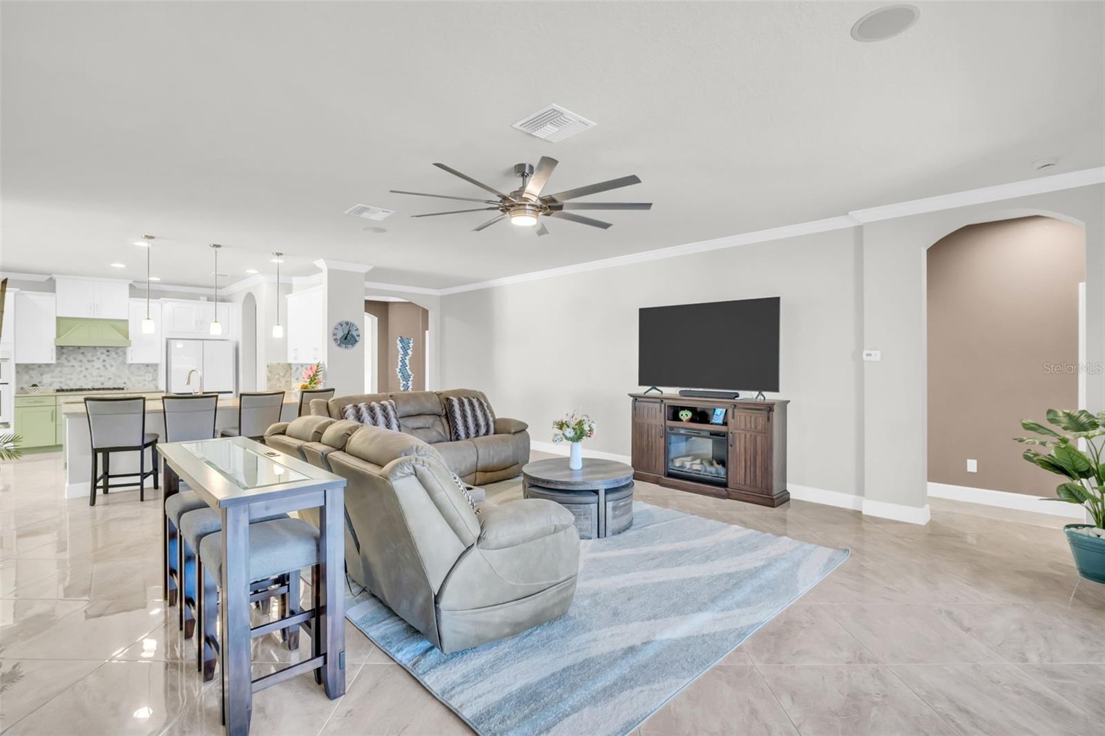 ARBOR CHASE - Residential