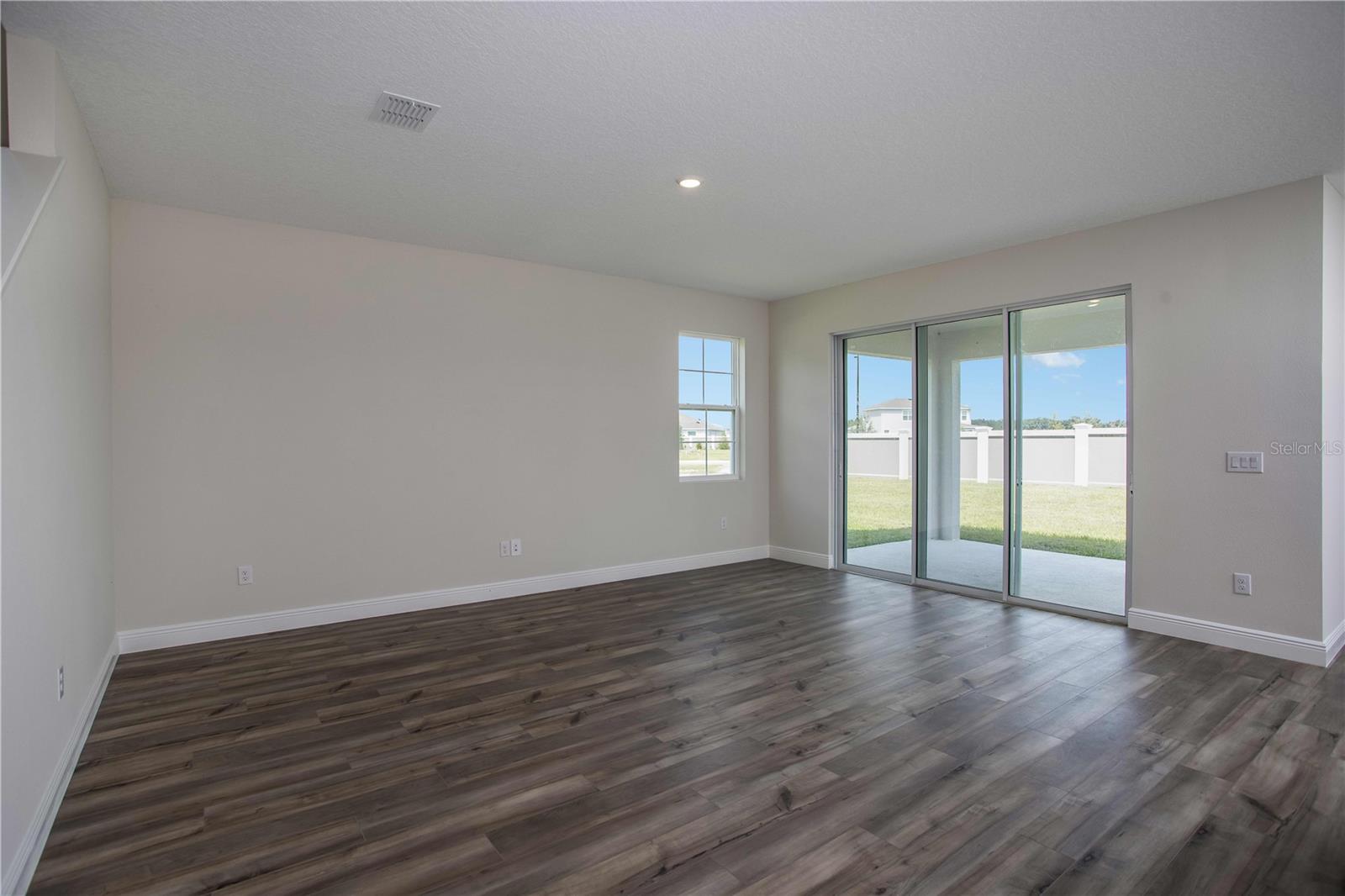 HAWKSTONE - Residential