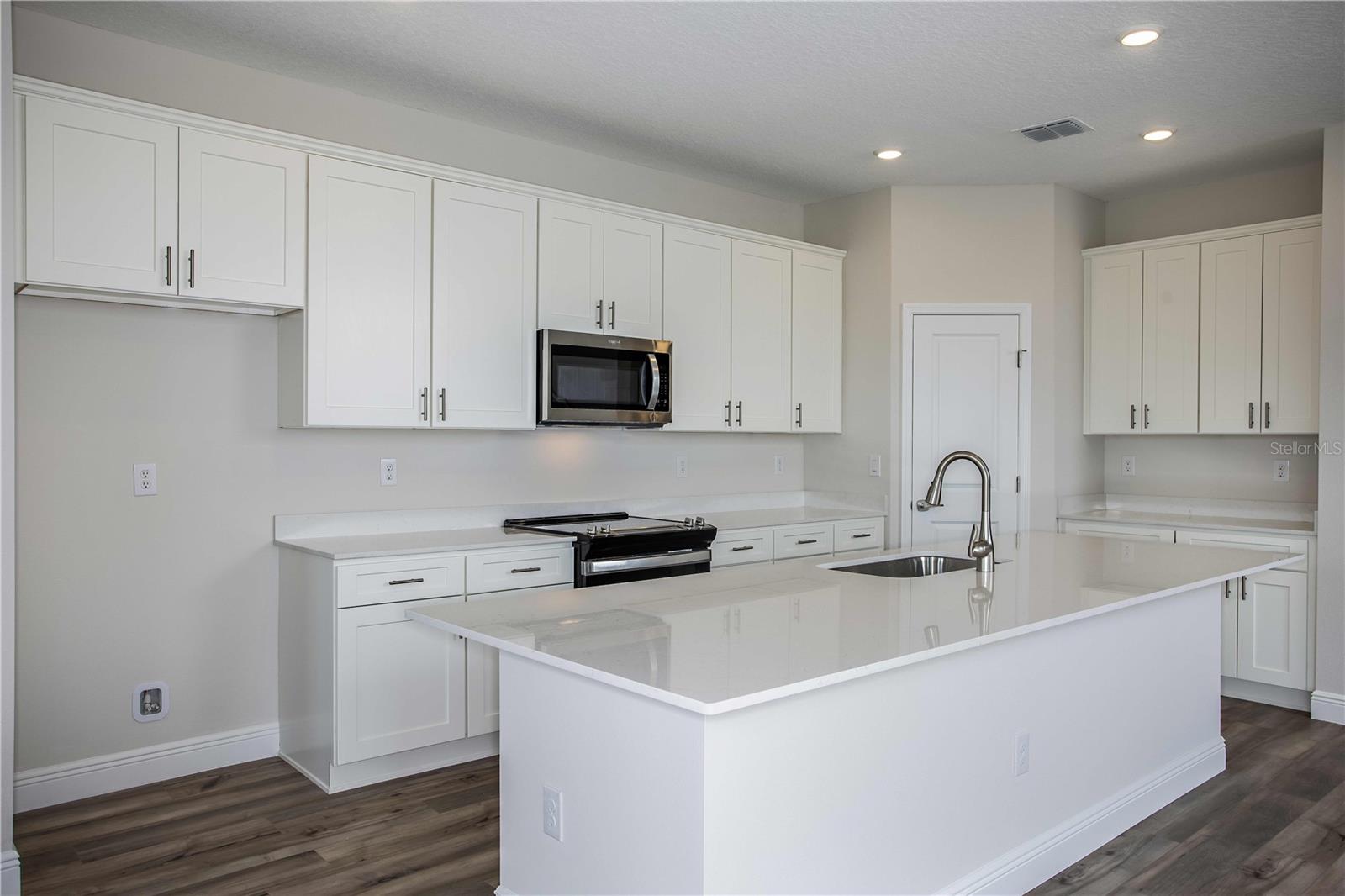 HAWKSTONE - Residential