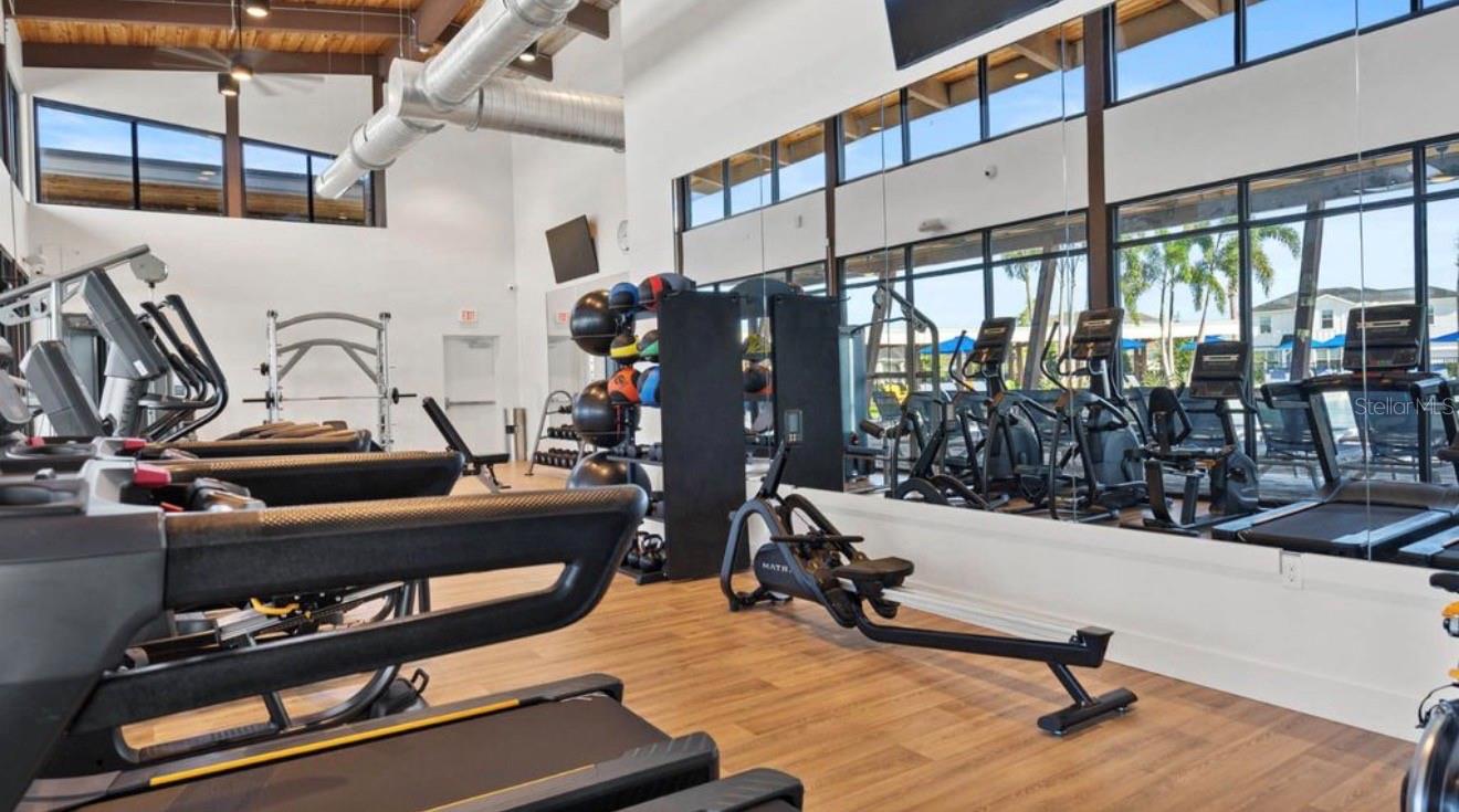 EVERBE 34S - Residential Lease