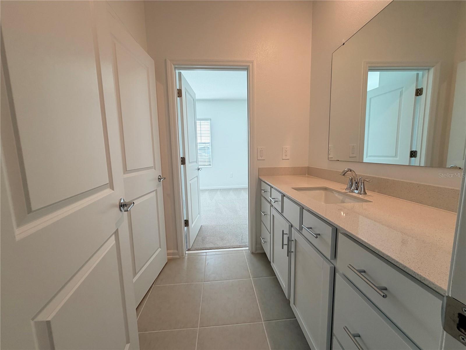 EVERBE 34S - Residential Lease