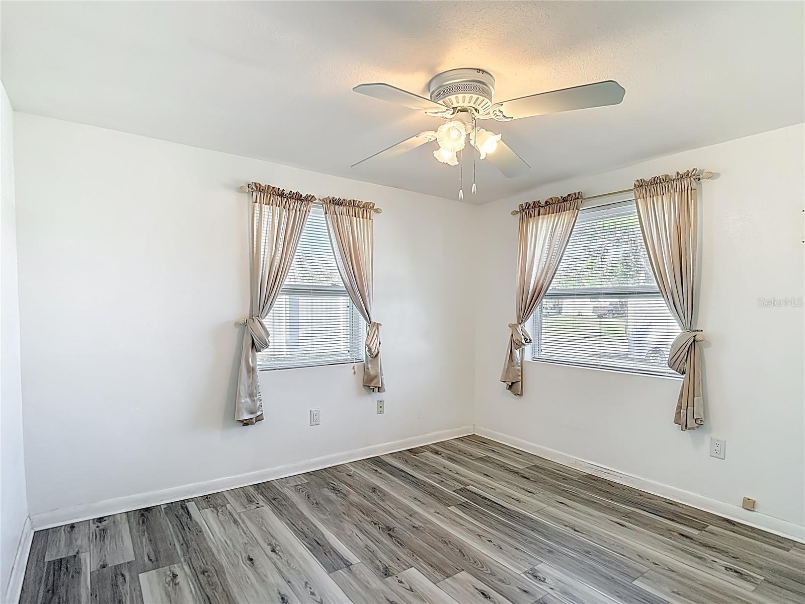 SUNLAKE PARK ADD - Residential