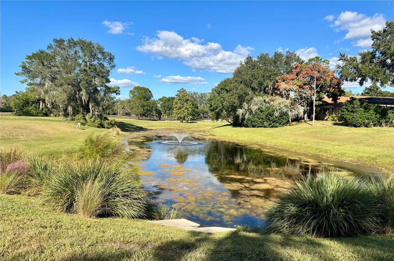 LAKEPLACE - Residential