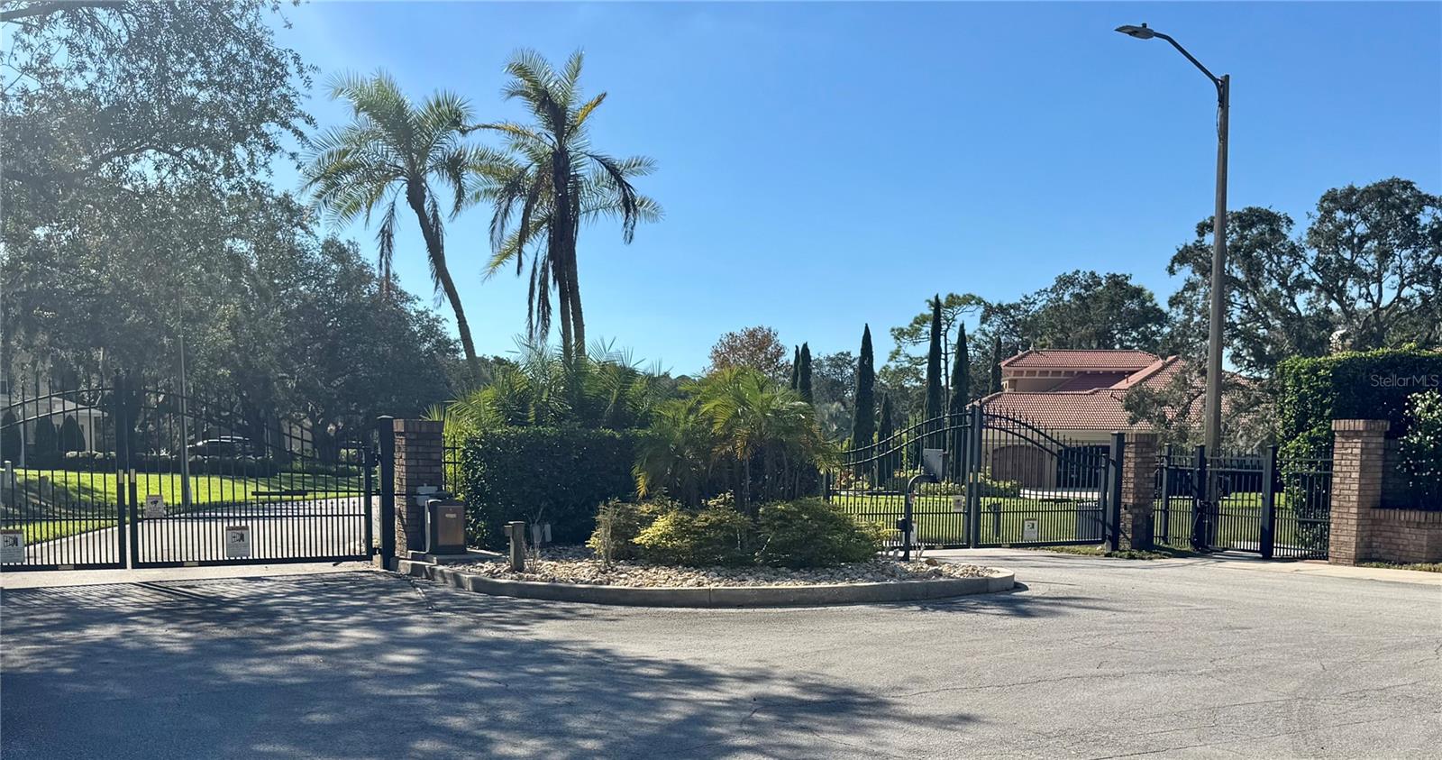 LAKEPLACE - Residential