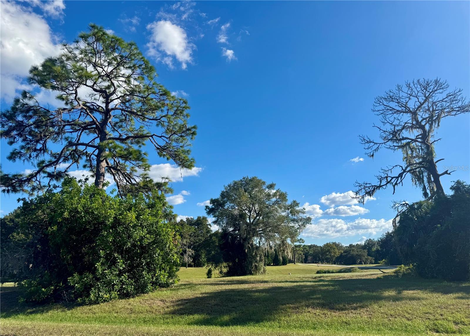 LAKEPLACE - Residential