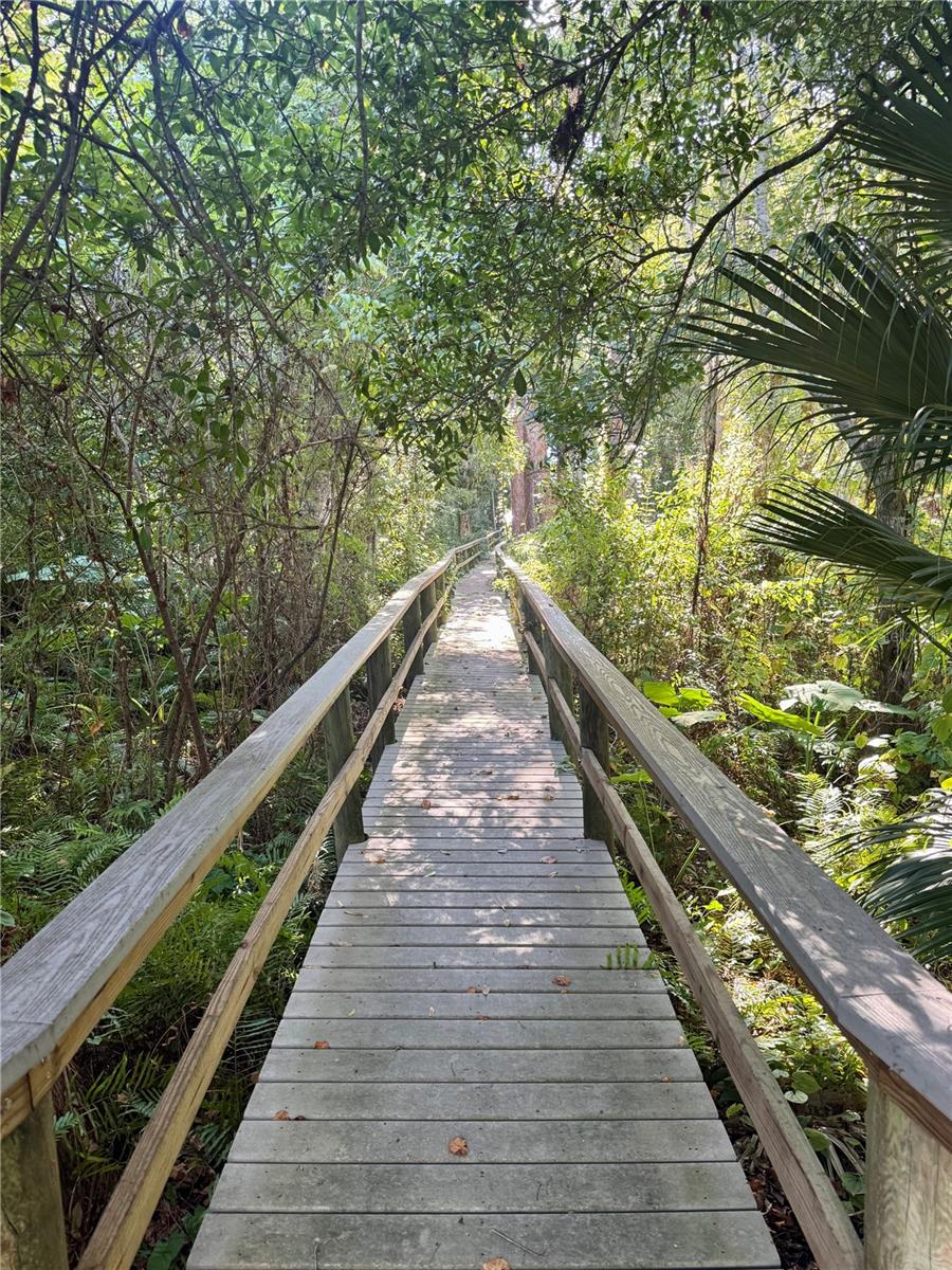 LAKEPLACE - Residential