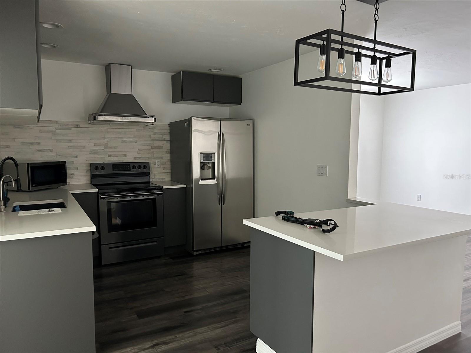 SARASOTA HIGHLANDS 2 - Residential Lease