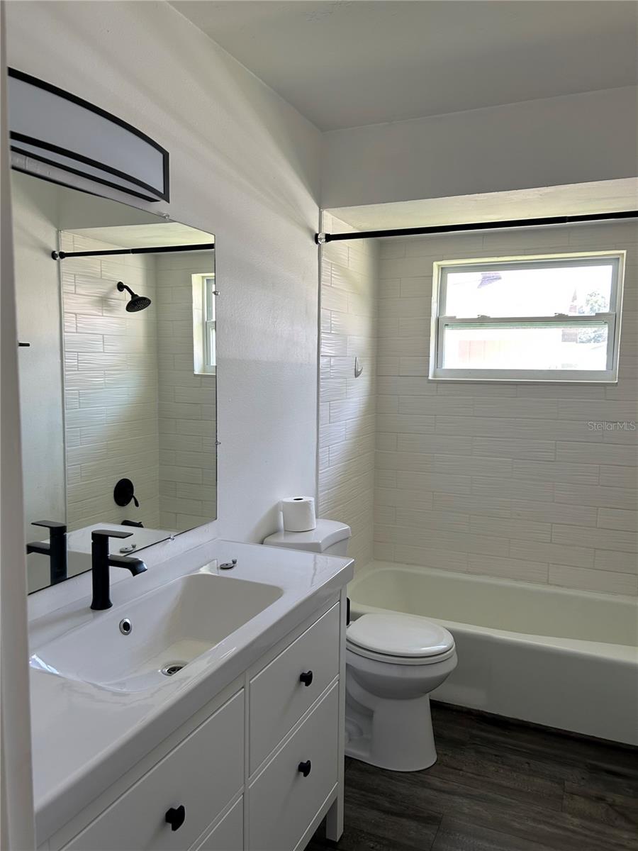 SARASOTA HIGHLANDS 2 - Residential Lease