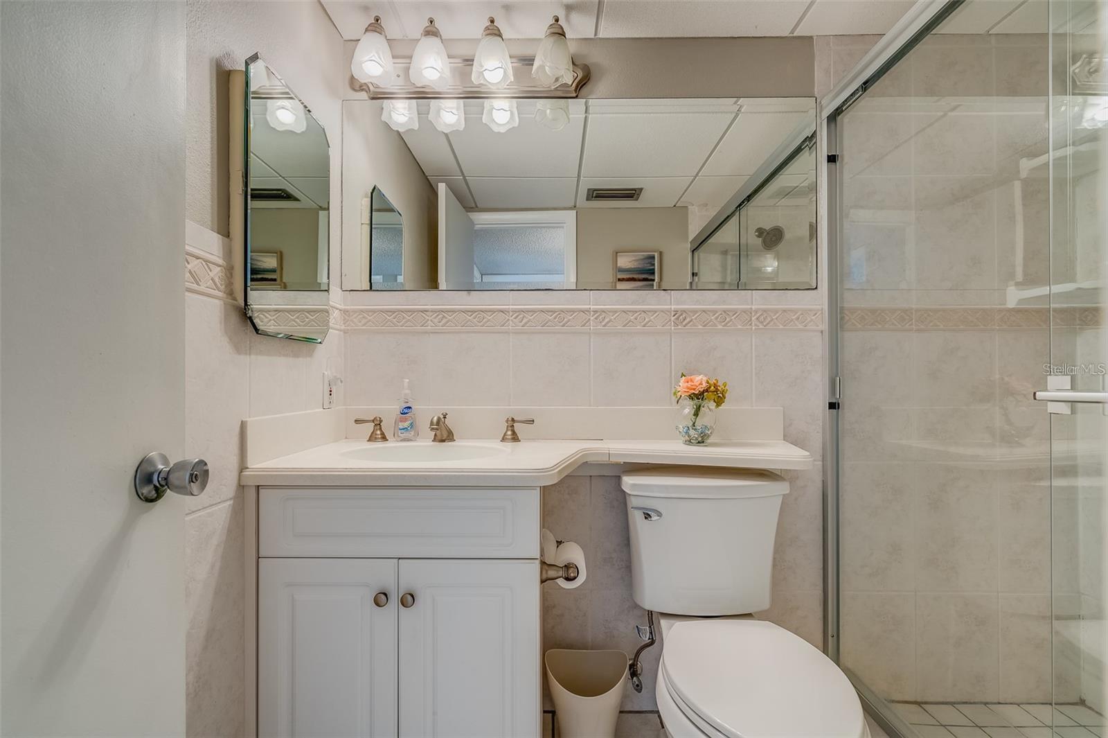 440 WEST CONDO - Residential Lease