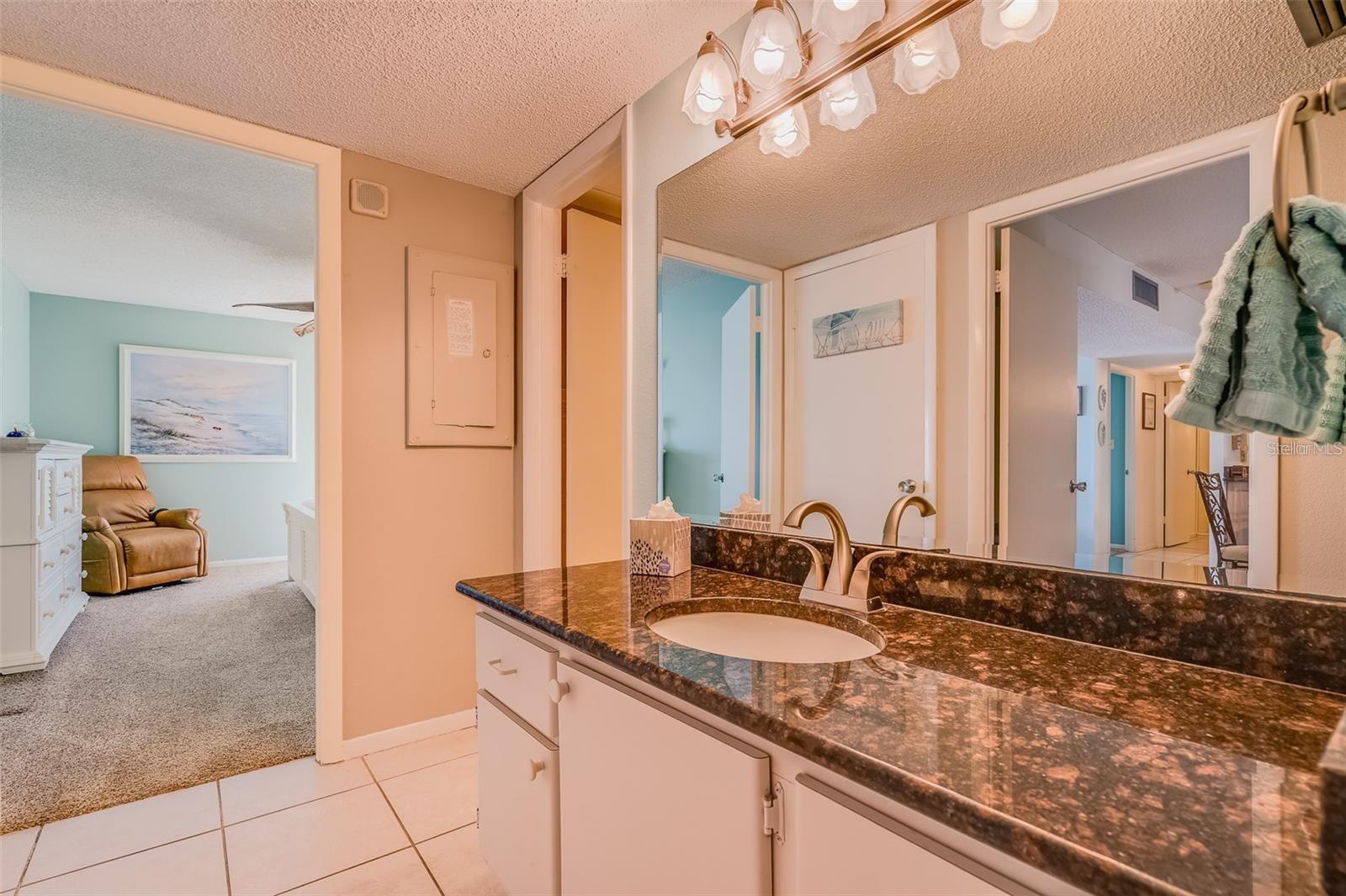 440 WEST CONDO - Residential Lease