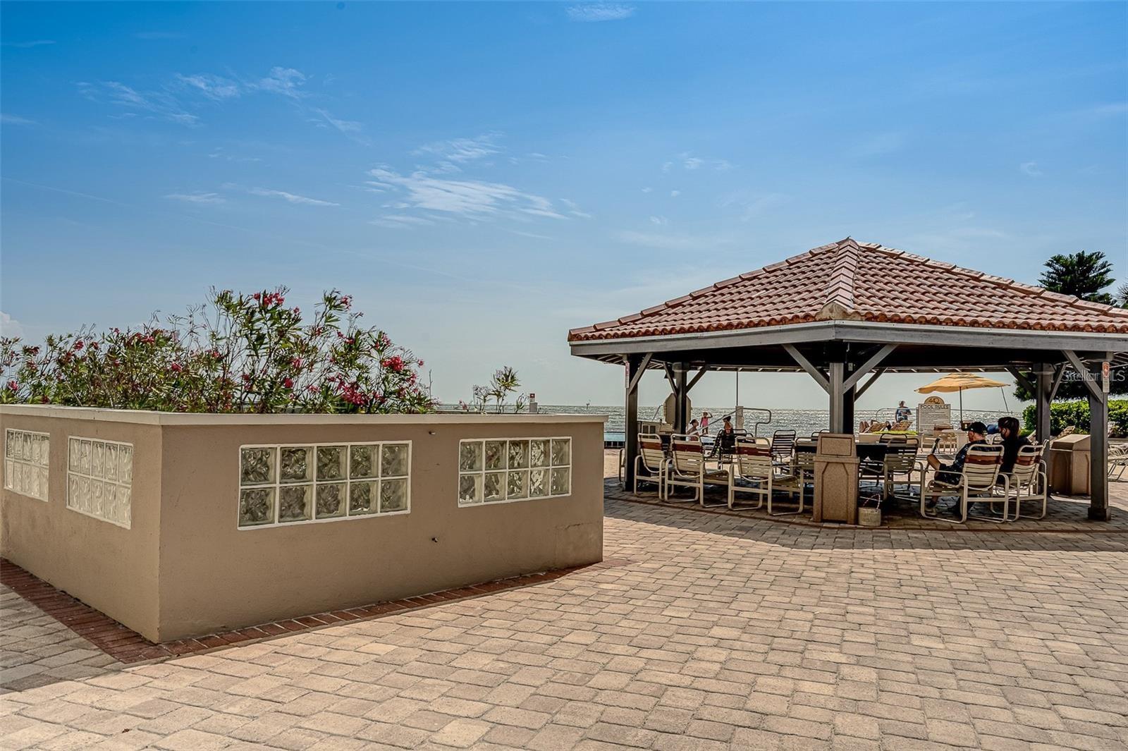 440 WEST CONDO - Residential Lease