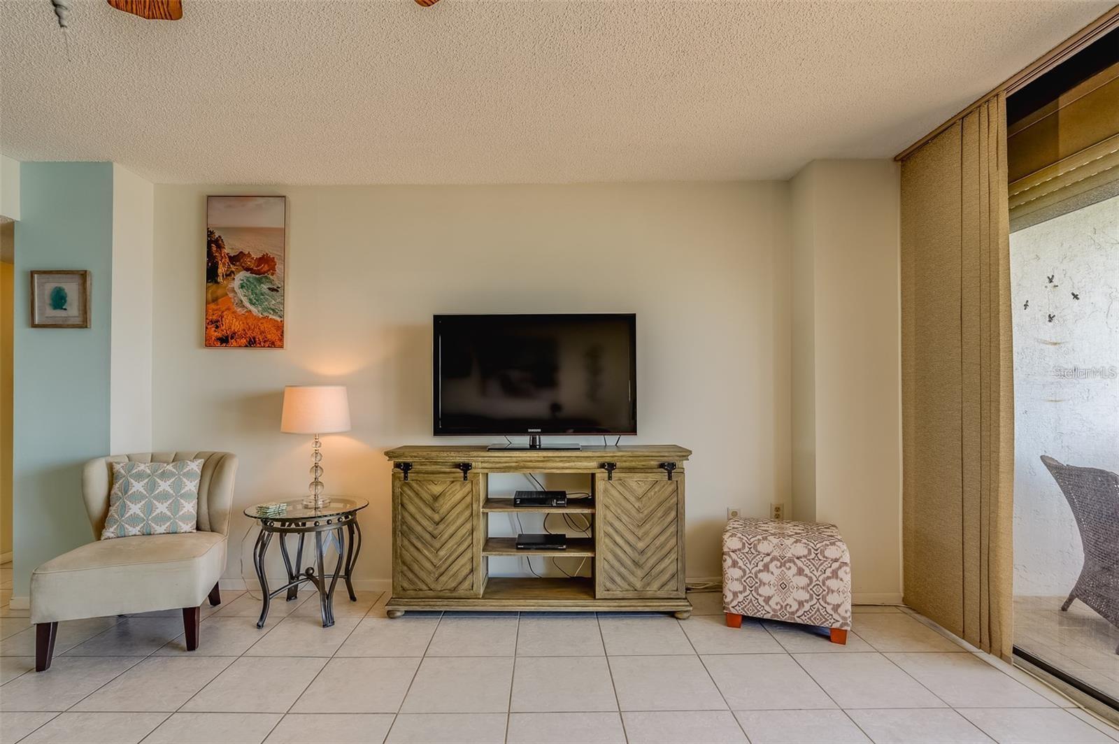 440 WEST CONDO - Residential Lease
