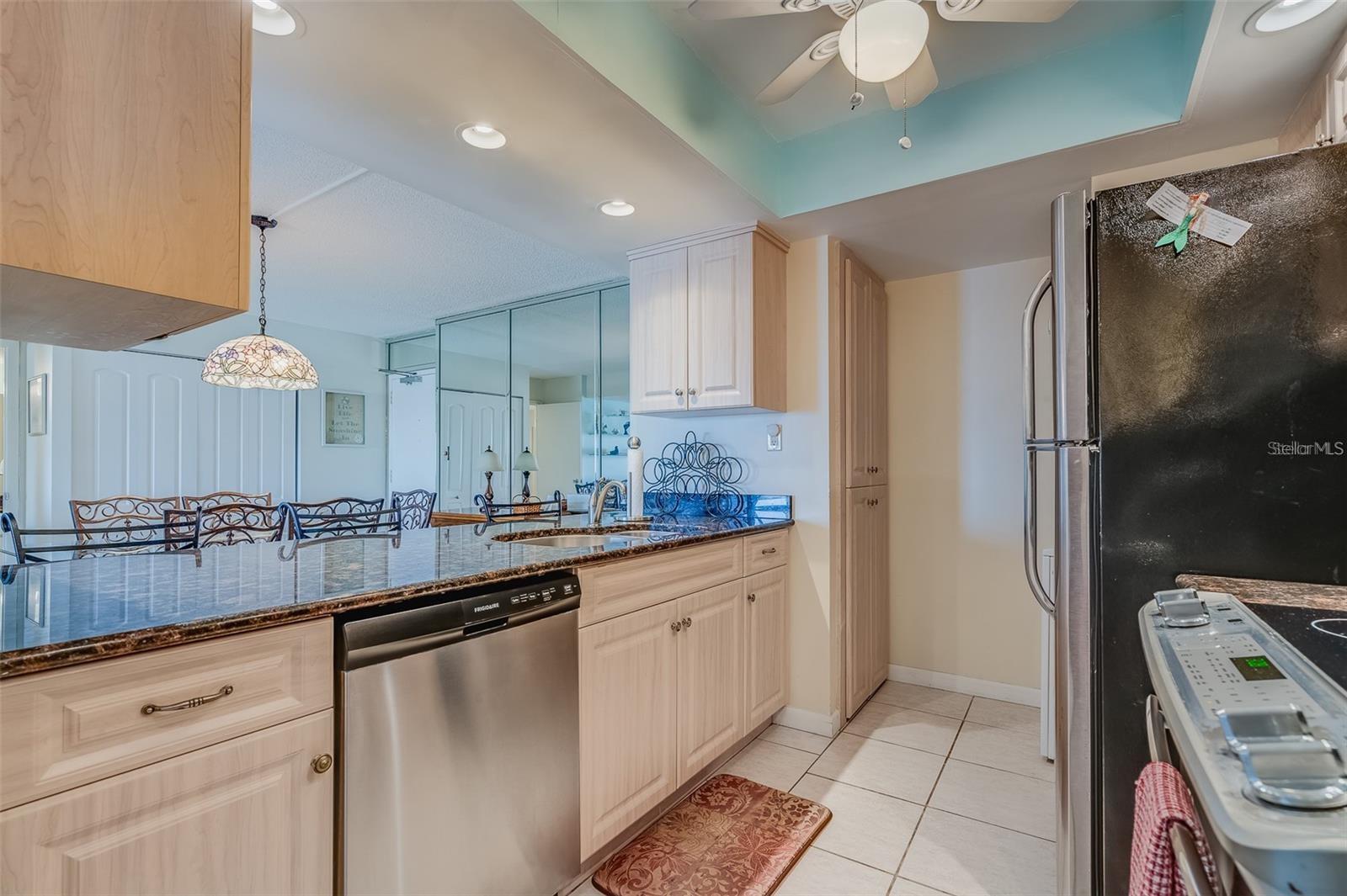 440 WEST CONDO - Residential Lease