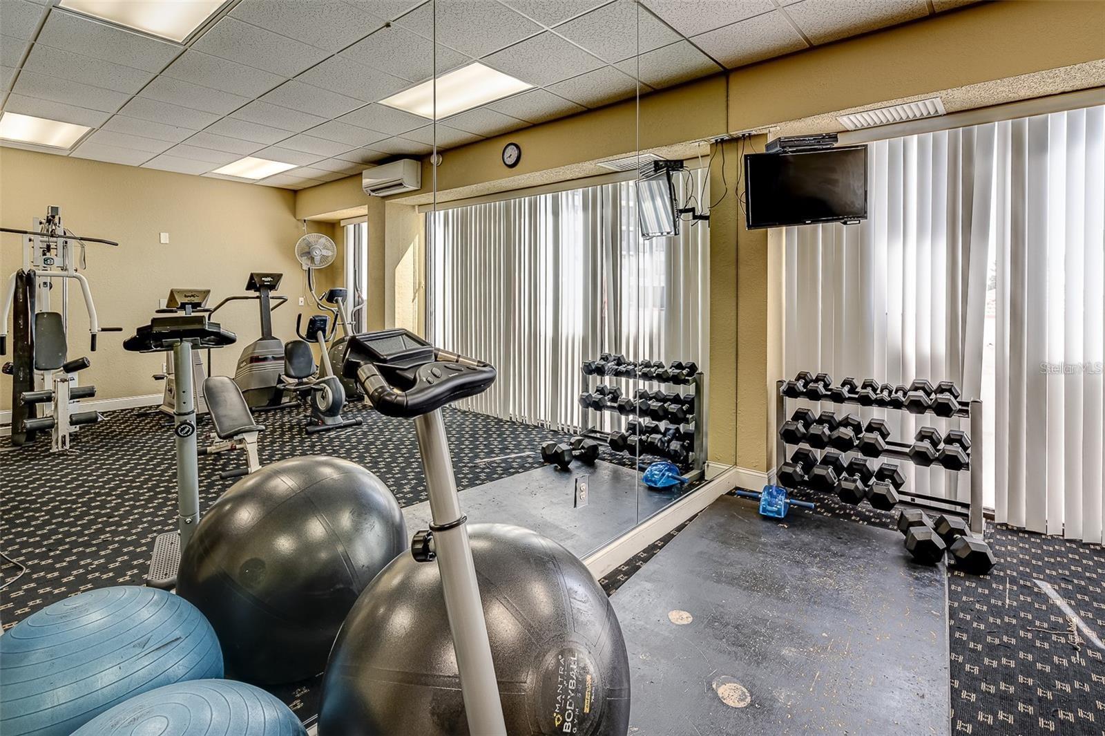 440 WEST CONDO - Residential Lease