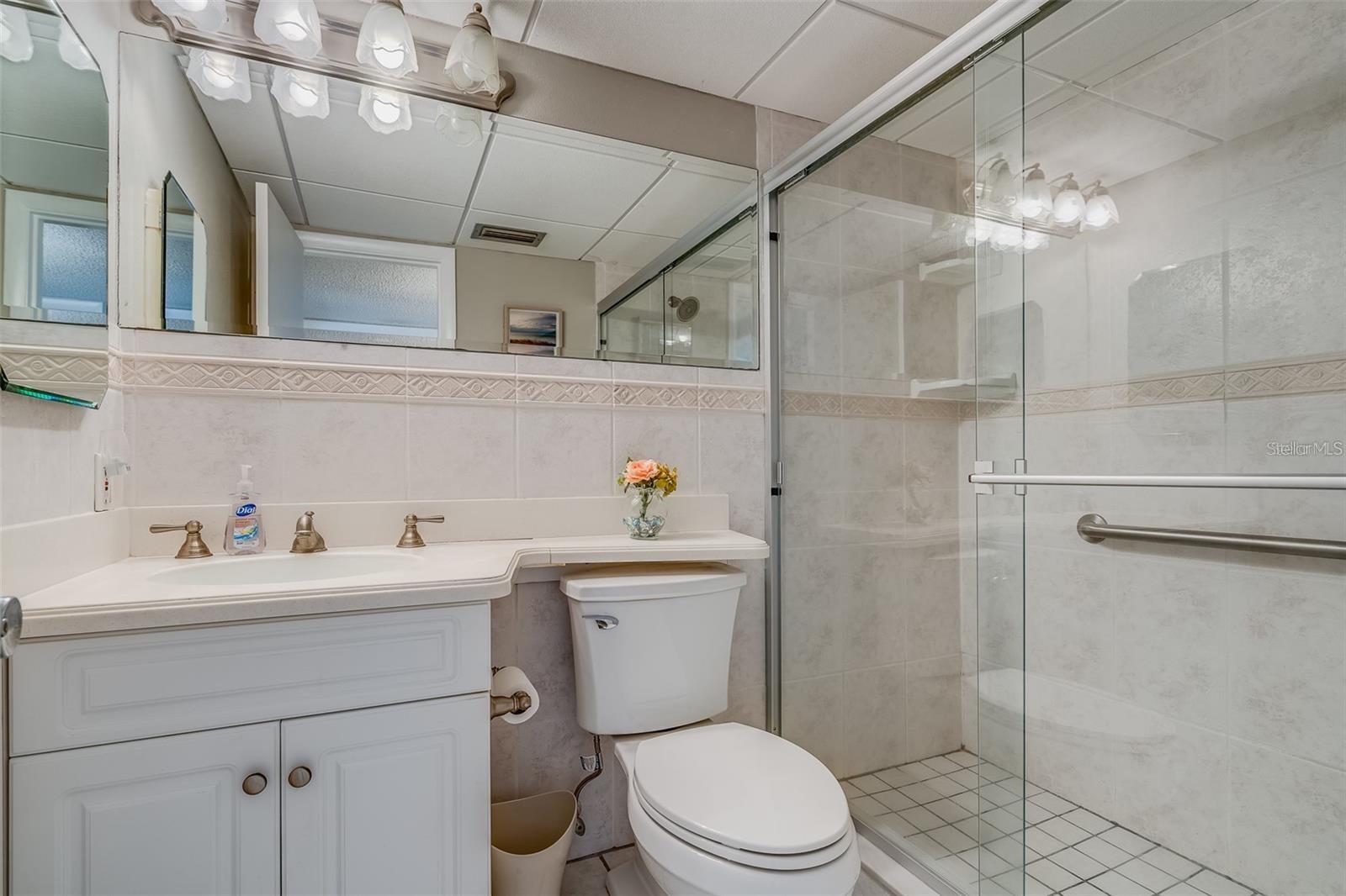440 WEST CONDO - Residential Lease