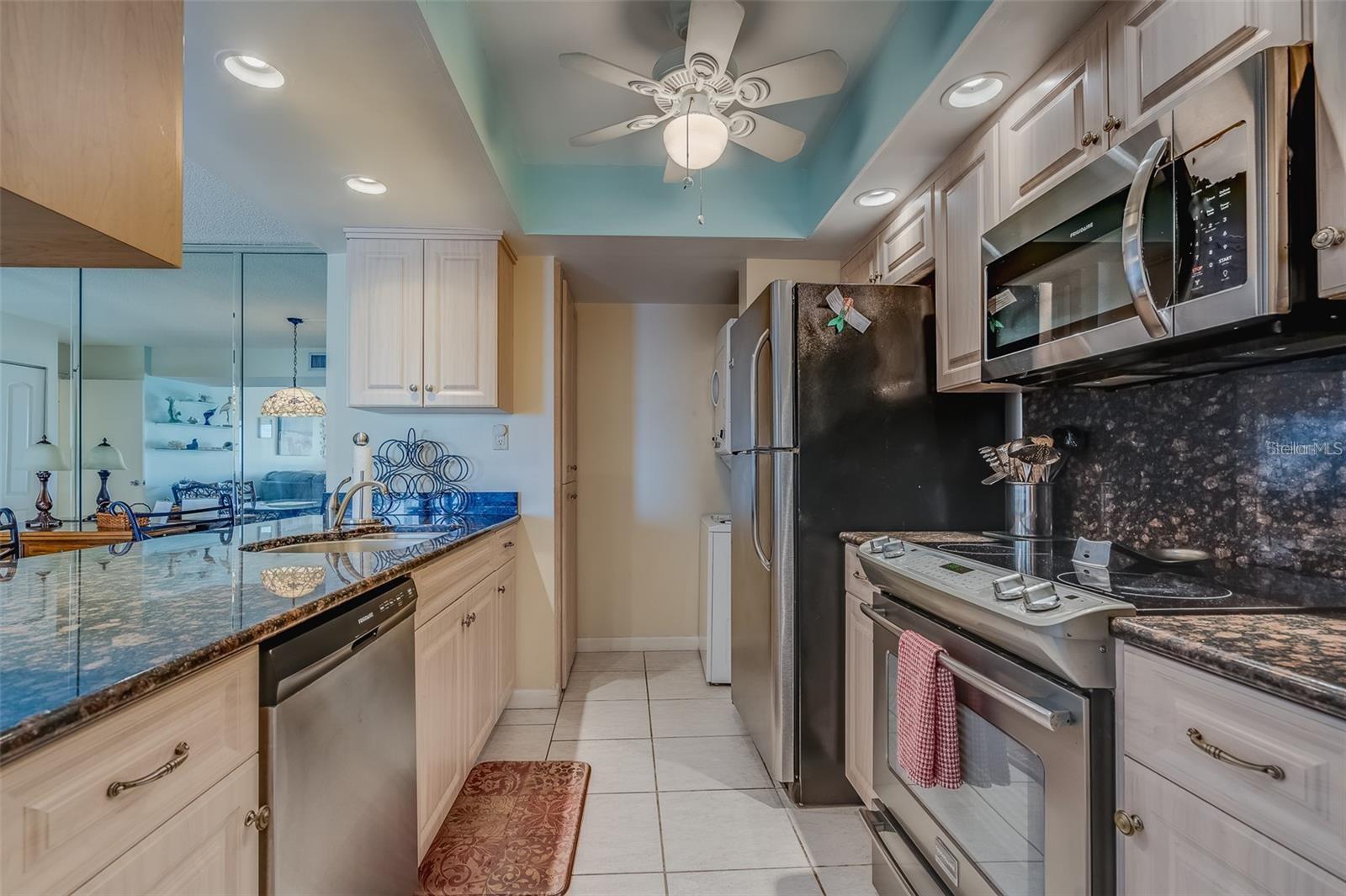 440 WEST CONDO - Residential Lease