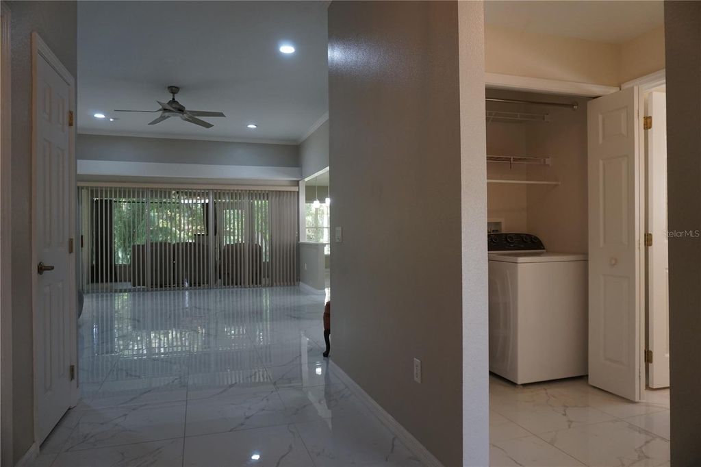 Photo of 500 Vista Oaks Way, Davenport, FL 33837 (MLS # S5147120)