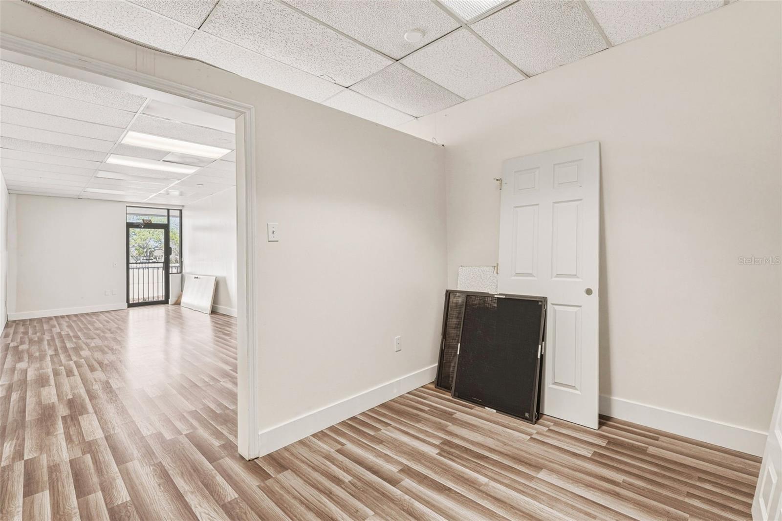 BAY VIEW MANOR - Commercial Sale