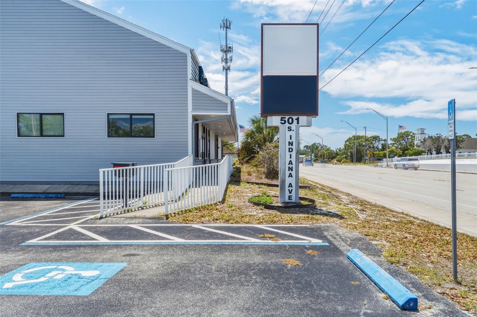 BAY VIEW MANOR - Commercial Sale