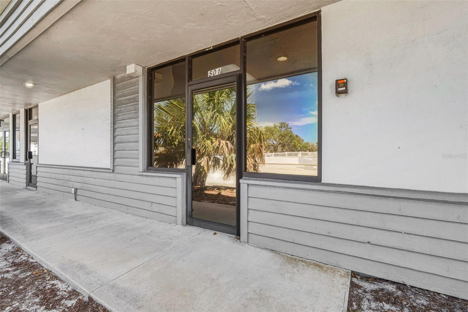 BAY VIEW MANOR - Commercial Sale