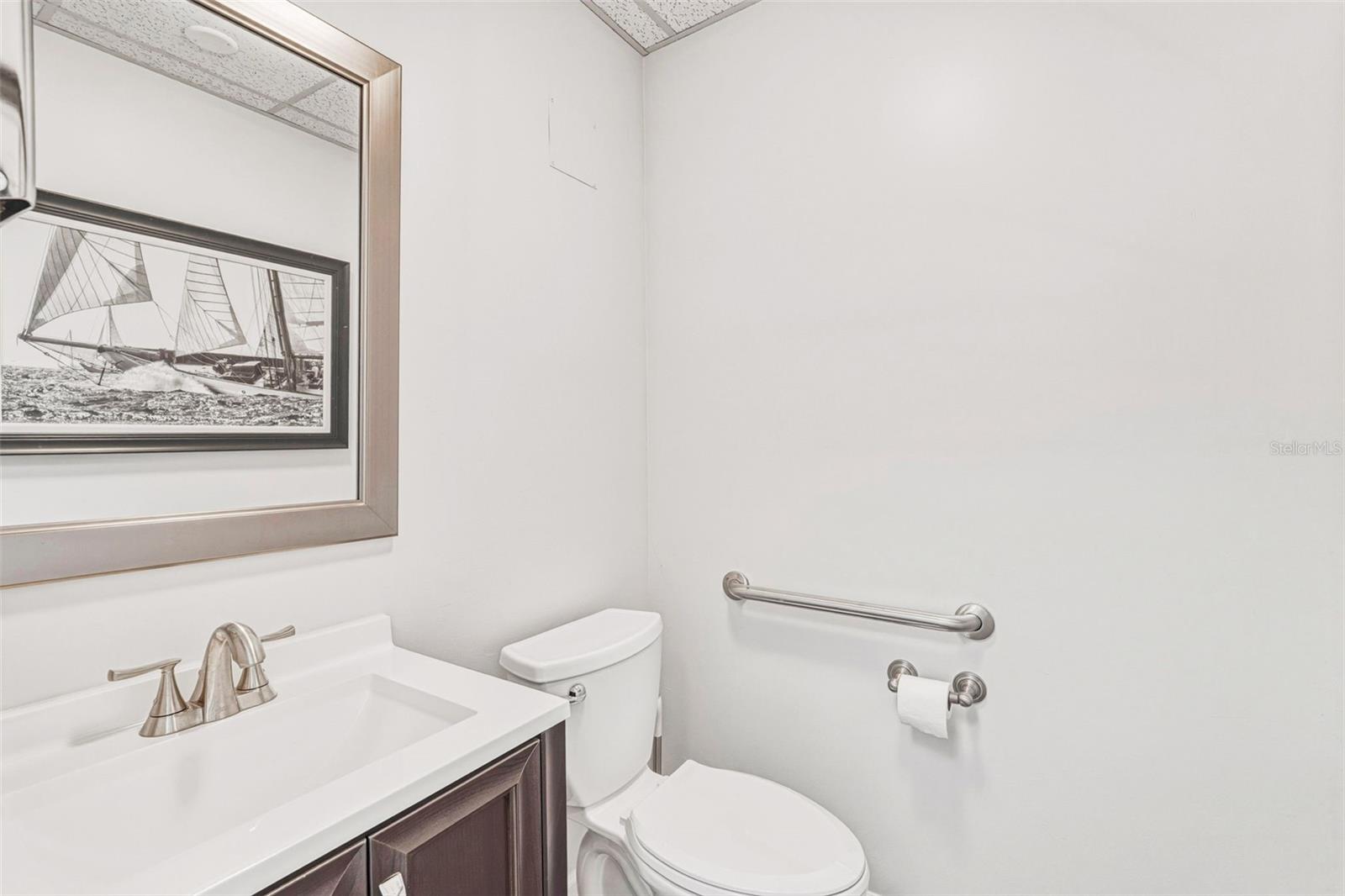 BAY VIEW MANOR - Commercial Sale