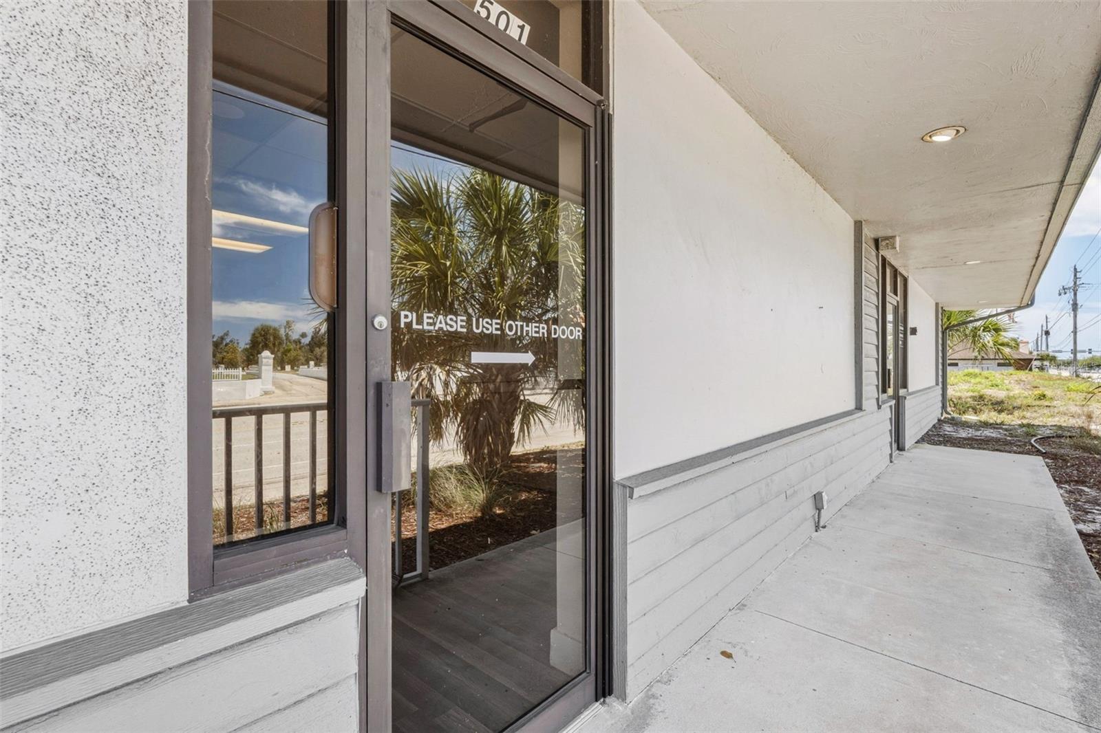 BAY VIEW MANOR - Commercial Sale