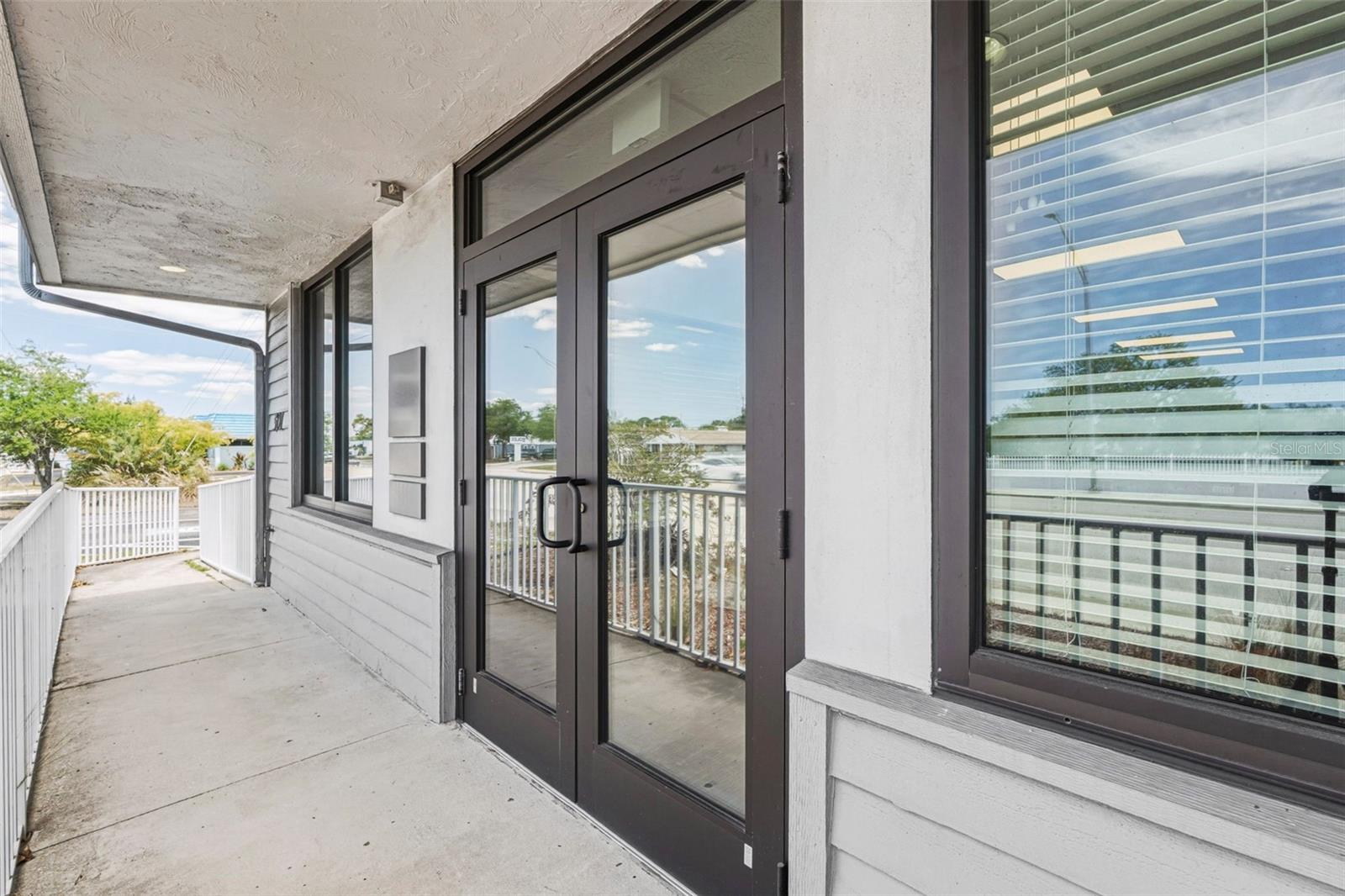 BAY VIEW MANOR - Commercial Sale