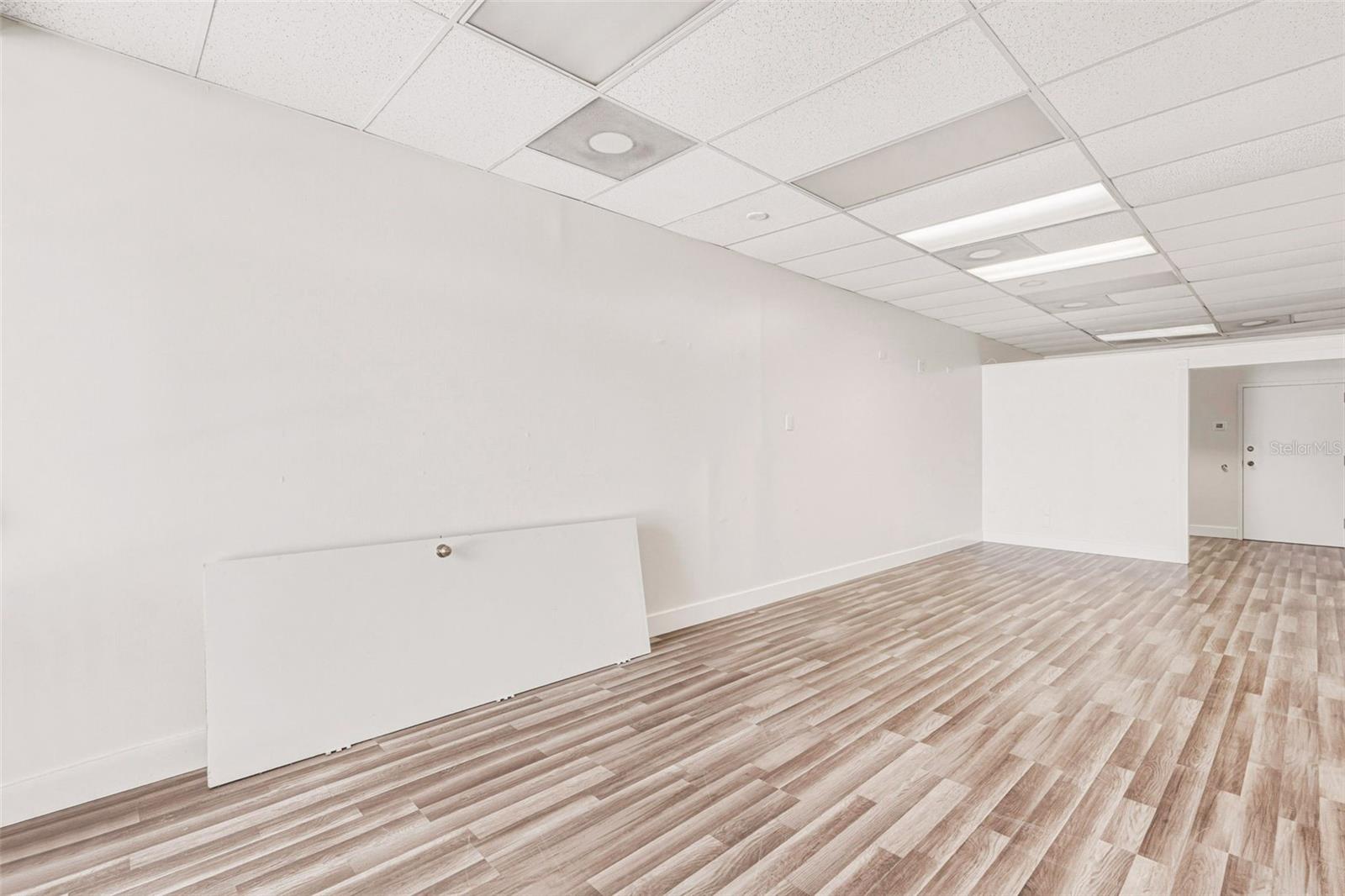 BAY VIEW MANOR - Commercial Sale