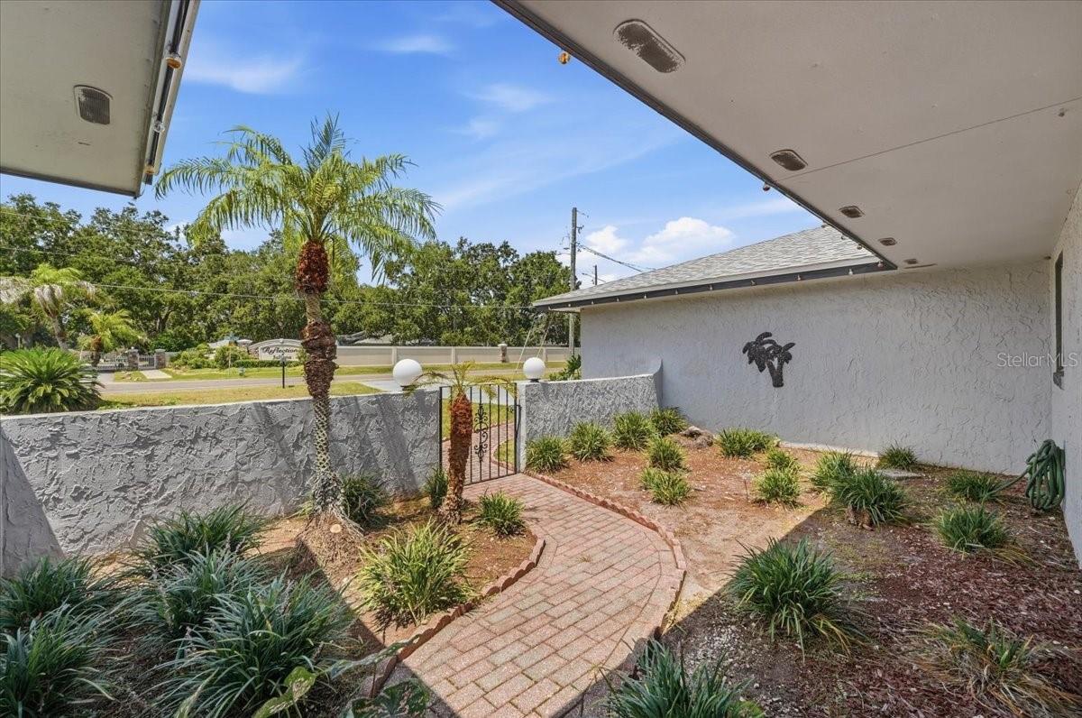 543 STATE ROAD 559