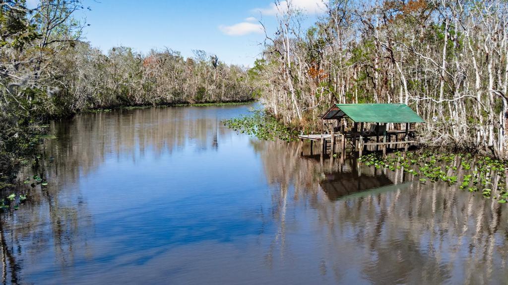 HARDWOOD LNDGS - Residential