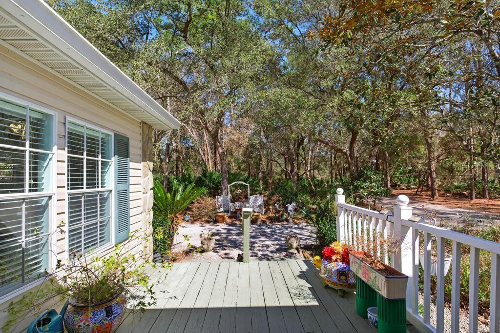 HARDWOOD LNDGS - Residential