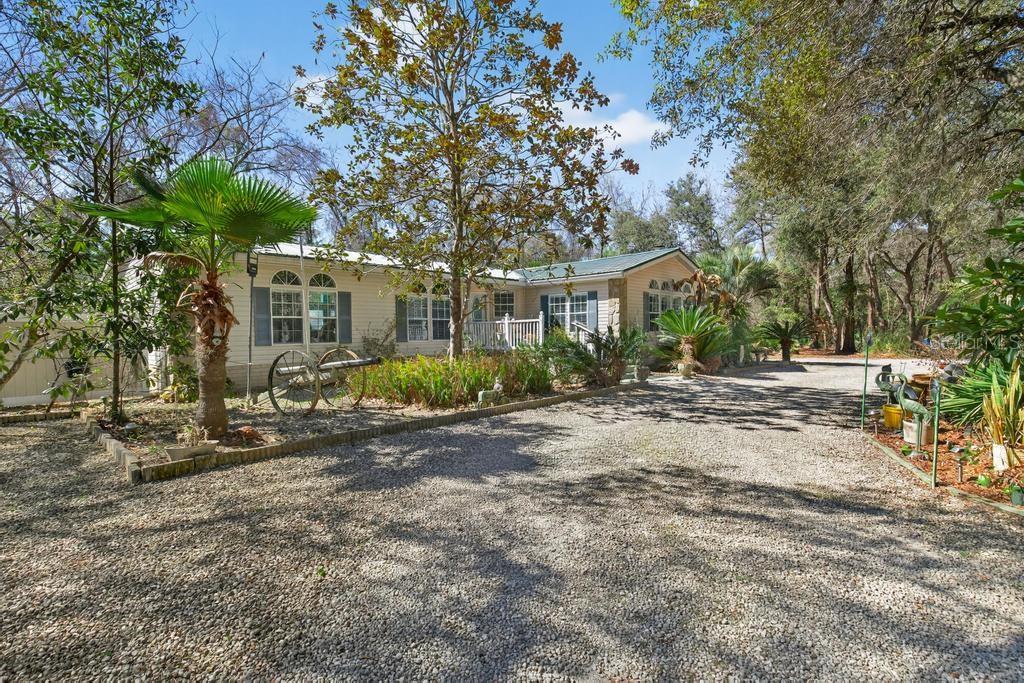 HARDWOOD LNDGS - Residential