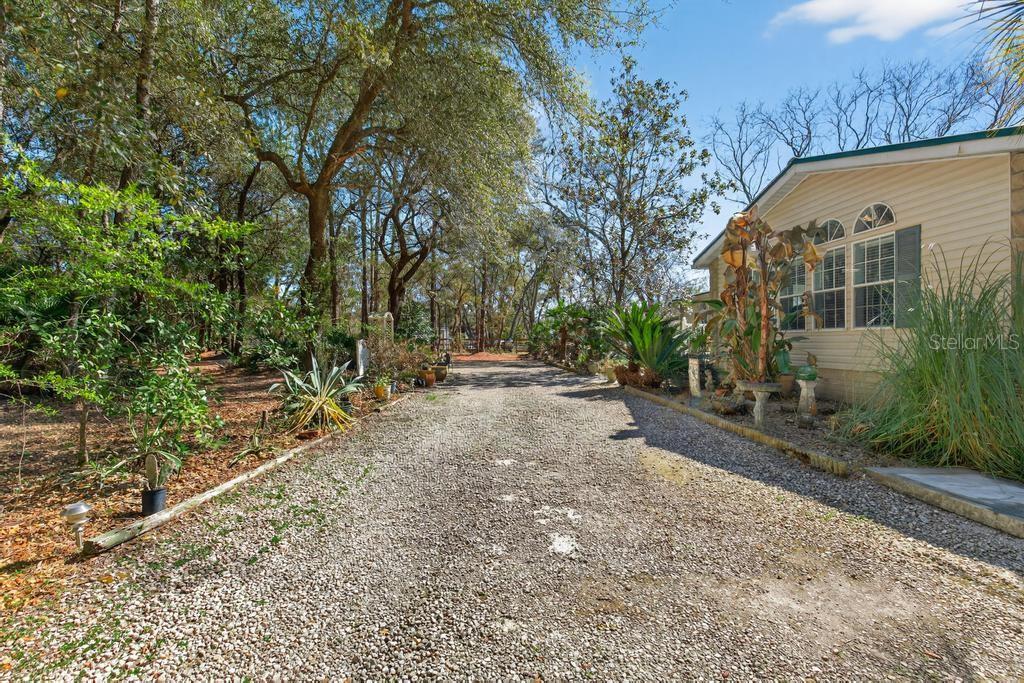 HARDWOOD LNDGS - Residential