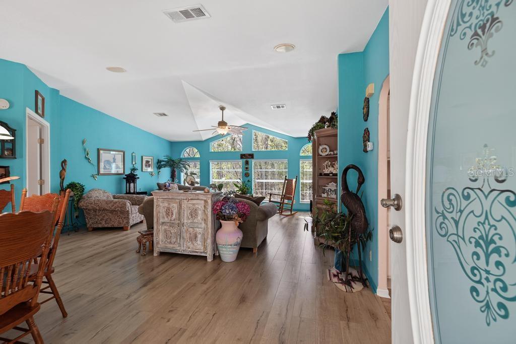 HARDWOOD LNDGS - Residential