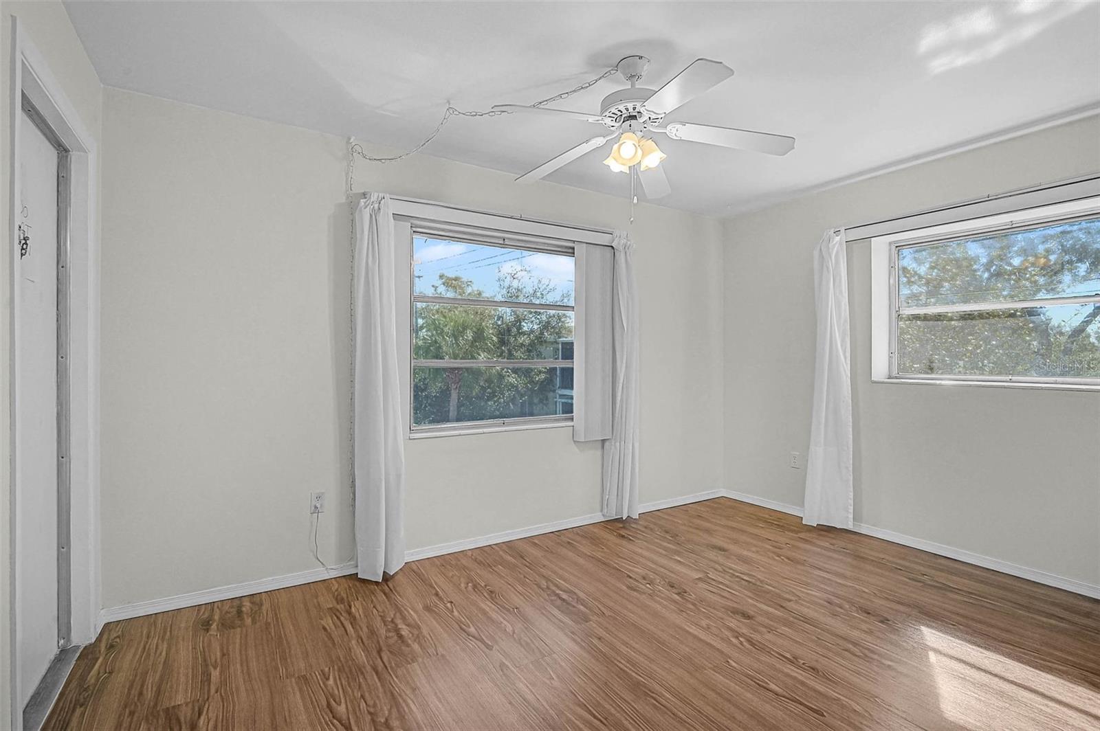 BAYSHORE GARDENS APTS 9 - Residential