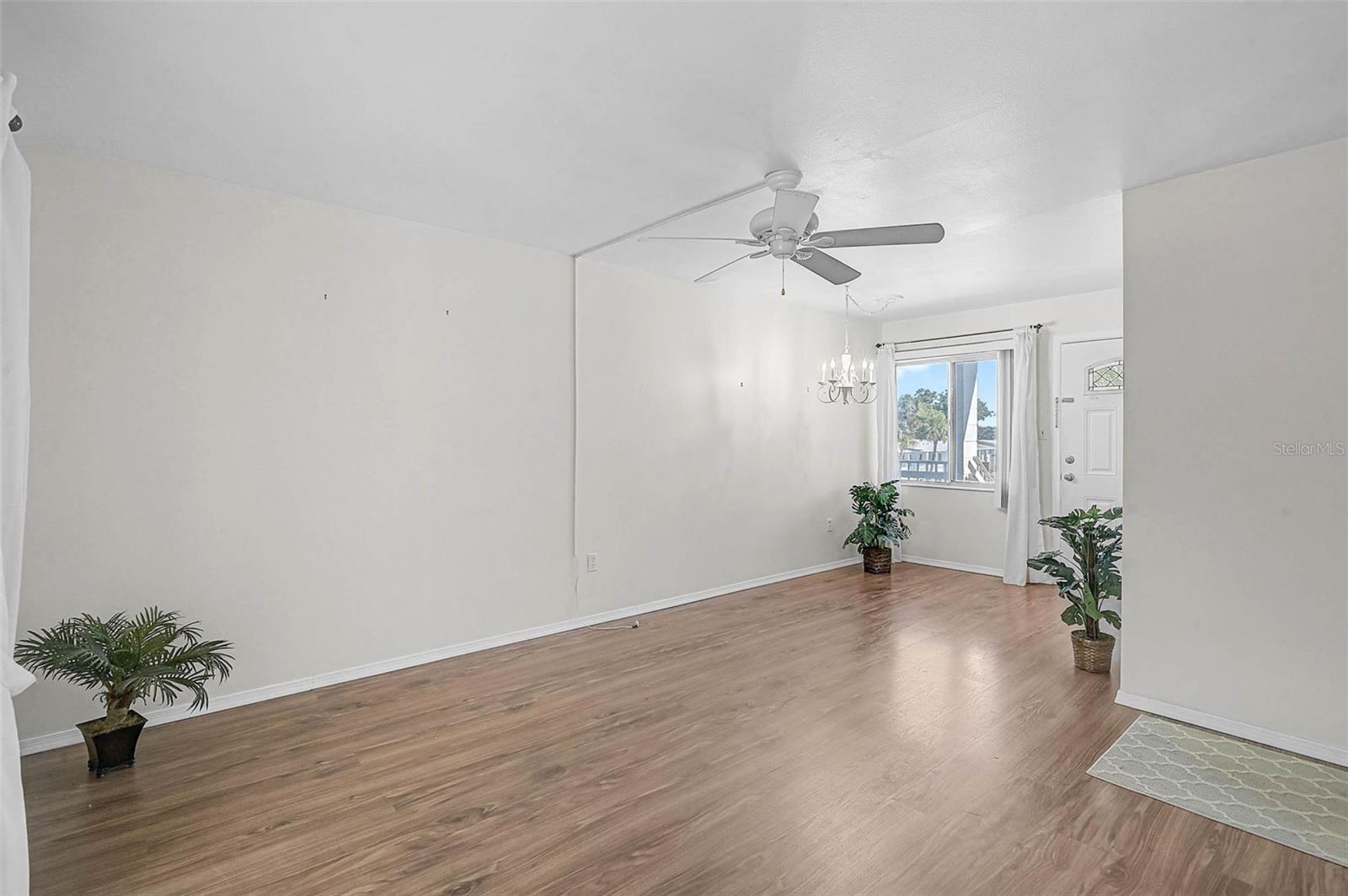 BAYSHORE GARDENS APTS 9 - Residential