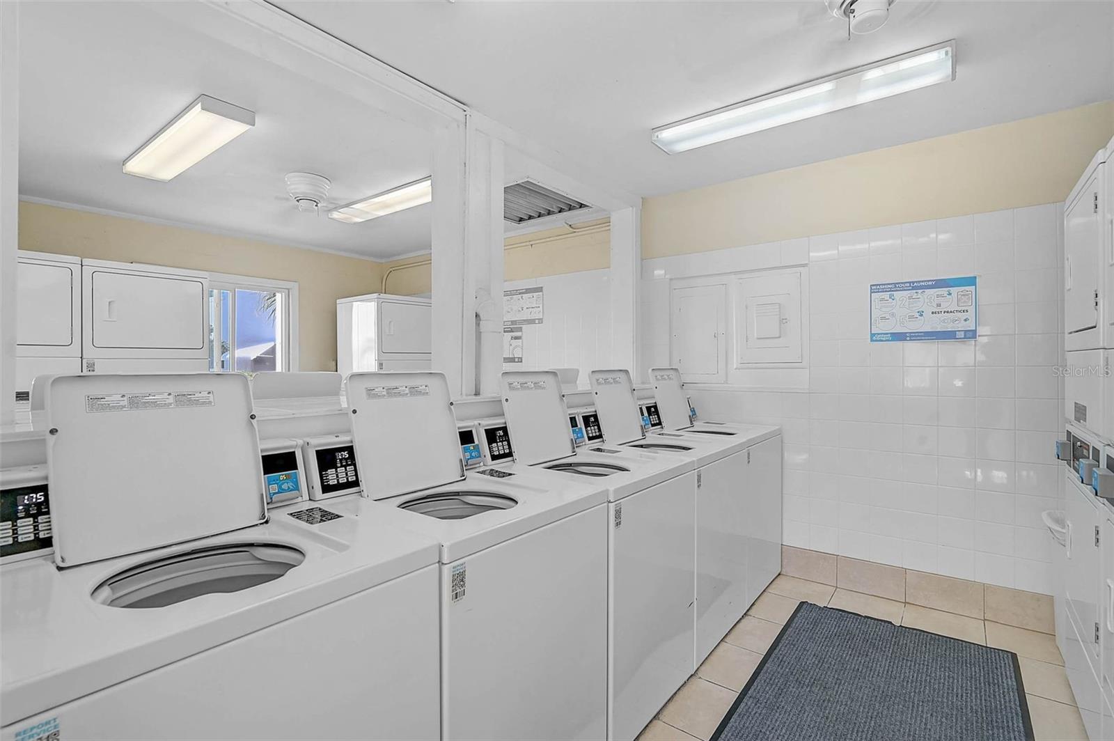 BAYSHORE GARDENS APTS 9 - Residential