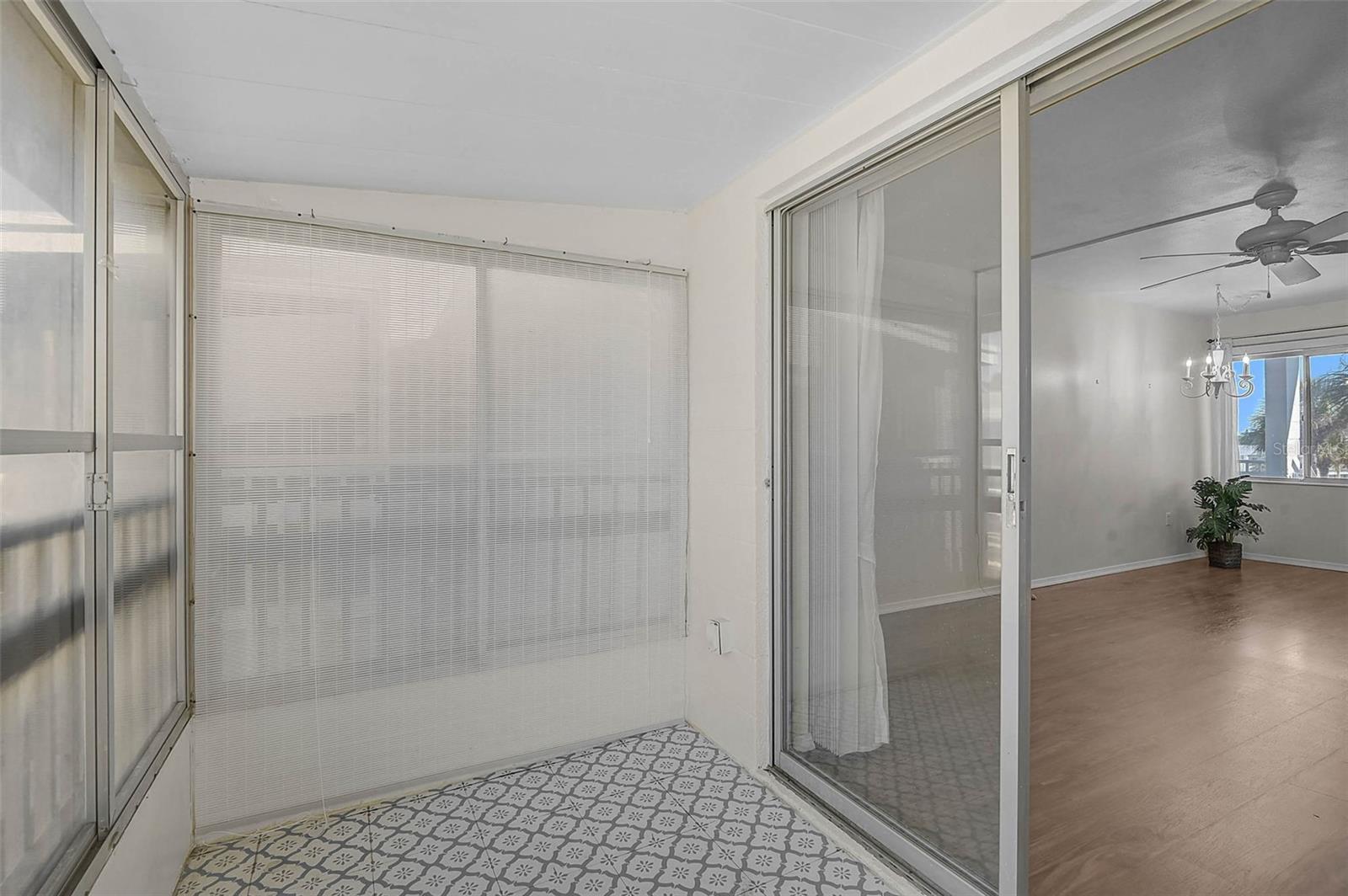 BAYSHORE GARDENS APTS 9 - Residential