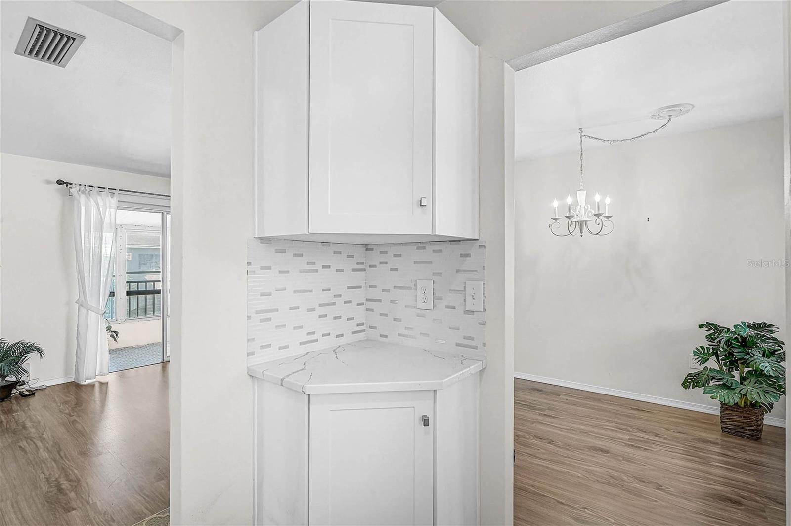 BAYSHORE GARDENS APTS 9 - Residential