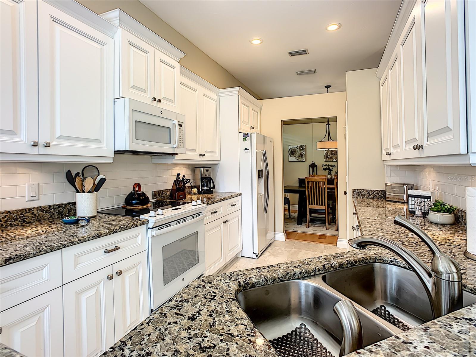 VENICE GOLF & COUNTRY CLUB - Residential Lease