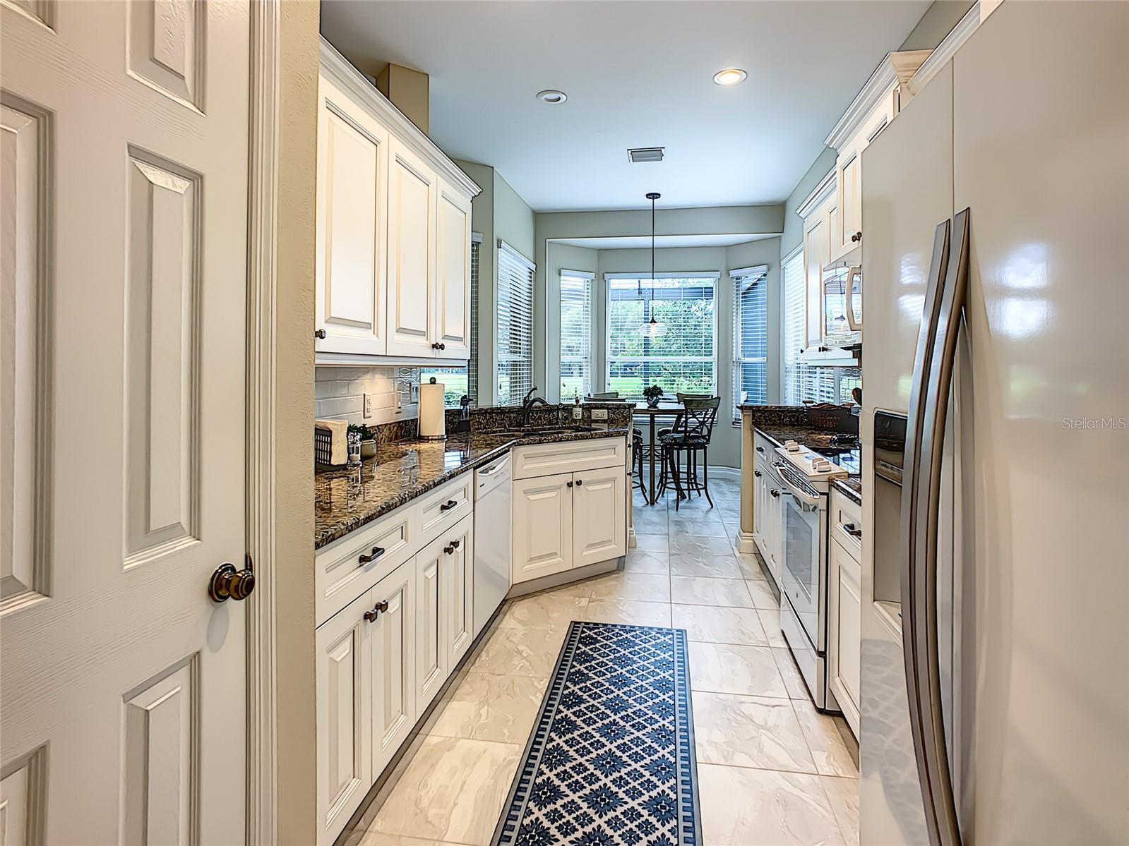 VENICE GOLF & COUNTRY CLUB - Residential Lease