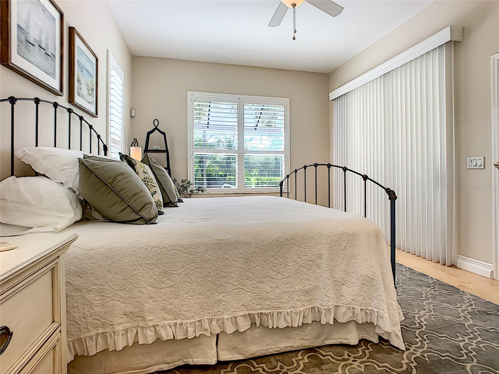 VENICE GOLF & COUNTRY CLUB - Residential Lease