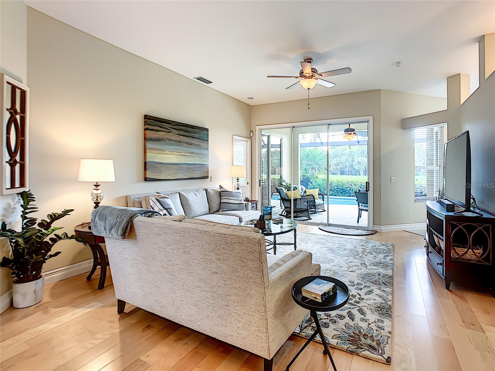 VENICE GOLF & COUNTRY CLUB - Residential Lease