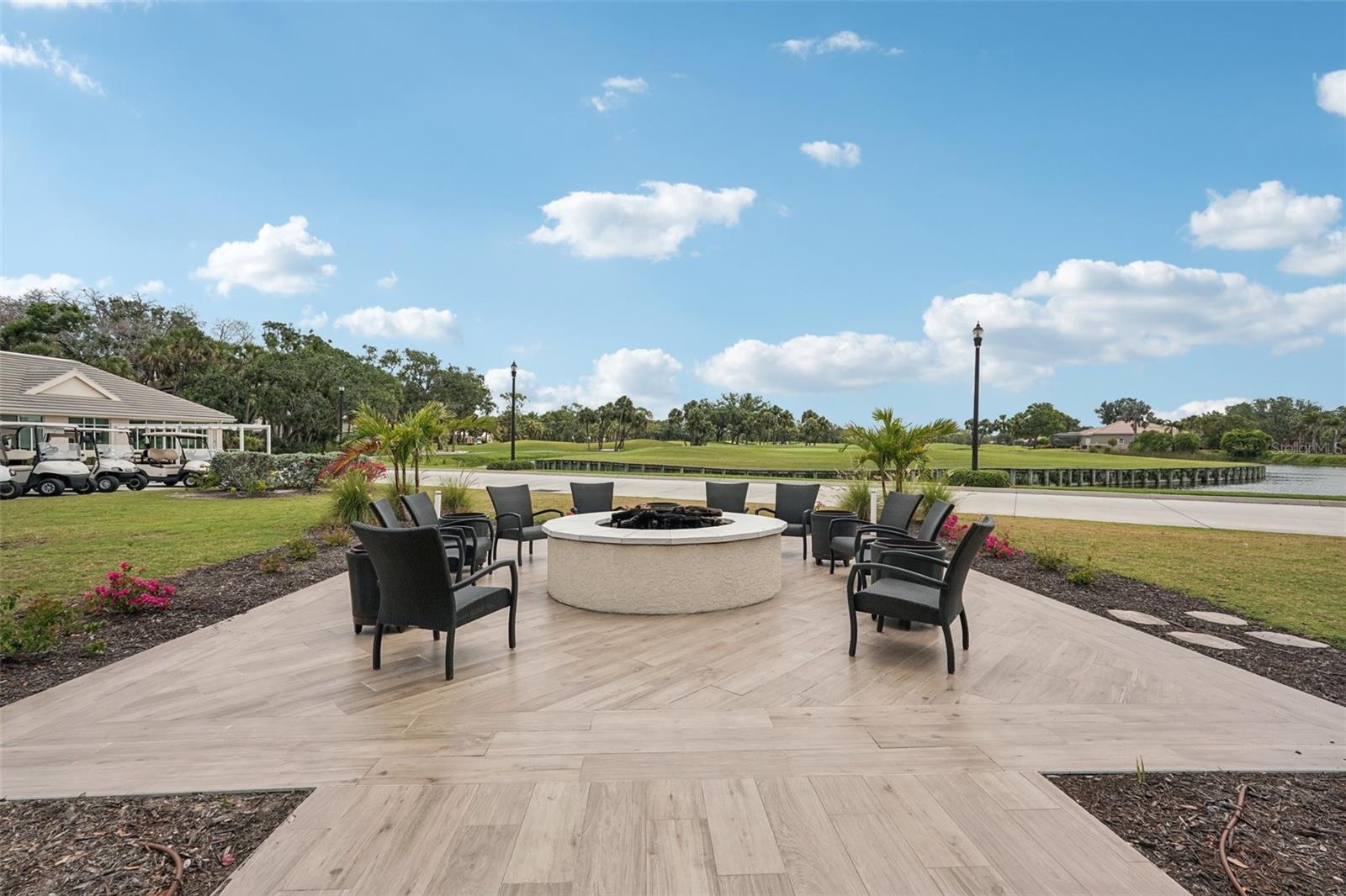 VENICE GOLF & COUNTRY CLUB - Residential Lease