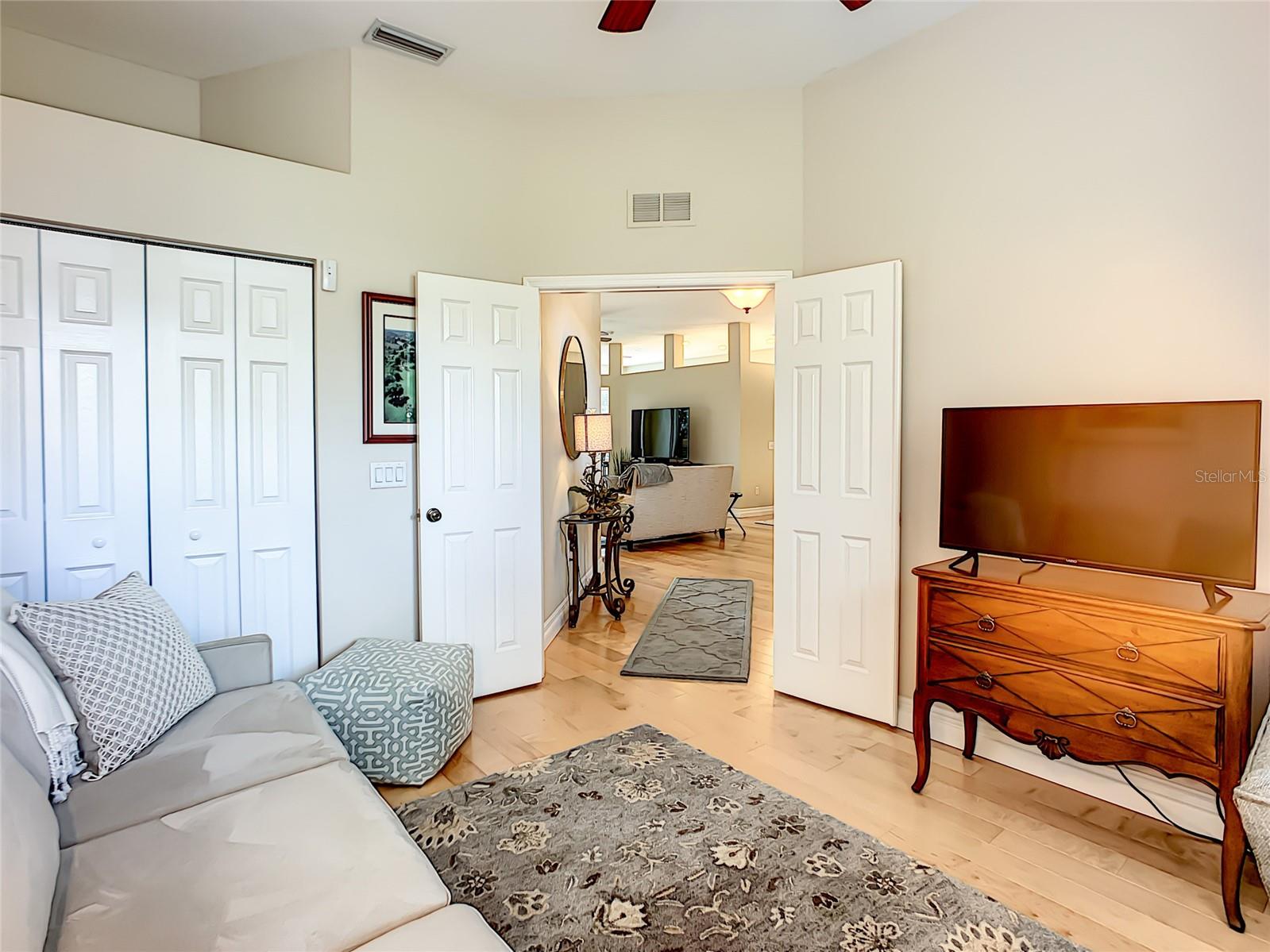 VENICE GOLF & COUNTRY CLUB - Residential Lease
