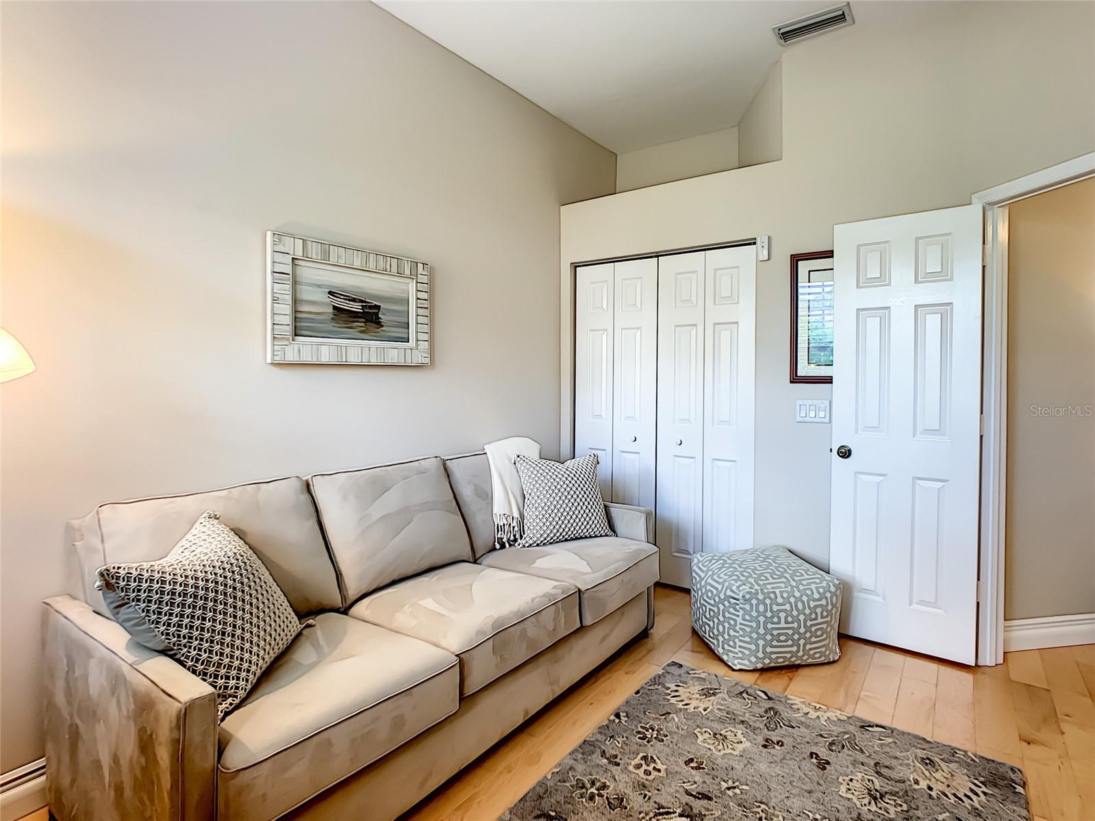 VENICE GOLF & COUNTRY CLUB - Residential Lease