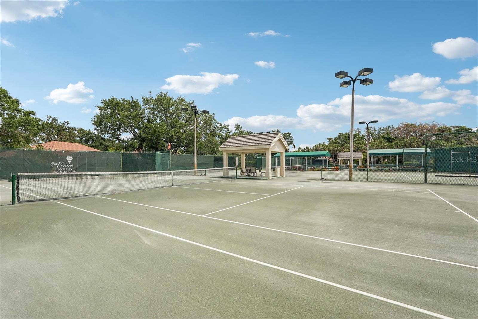 VENICE GOLF & COUNTRY CLUB - Residential Lease