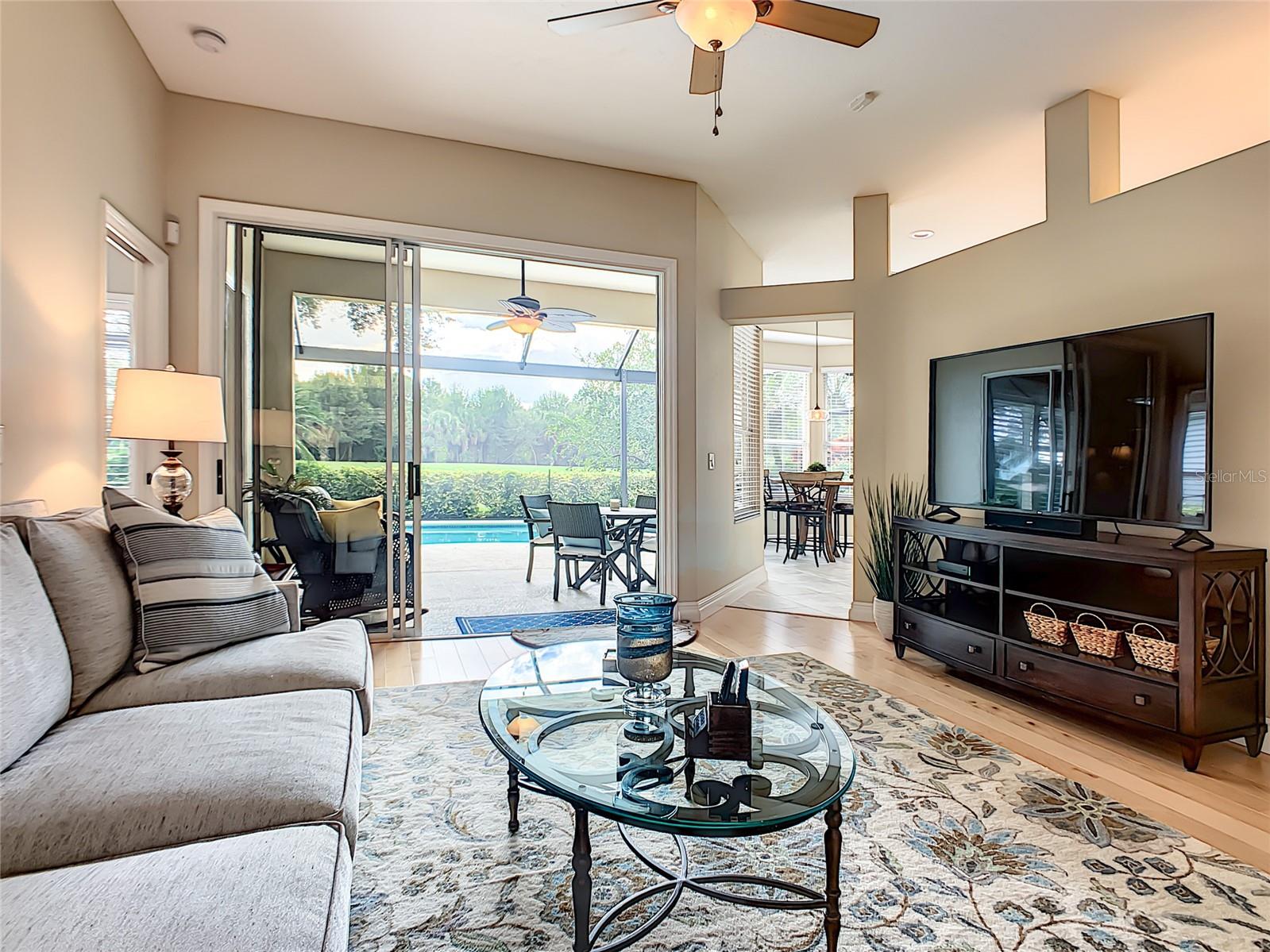 VENICE GOLF & COUNTRY CLUB - Residential Lease